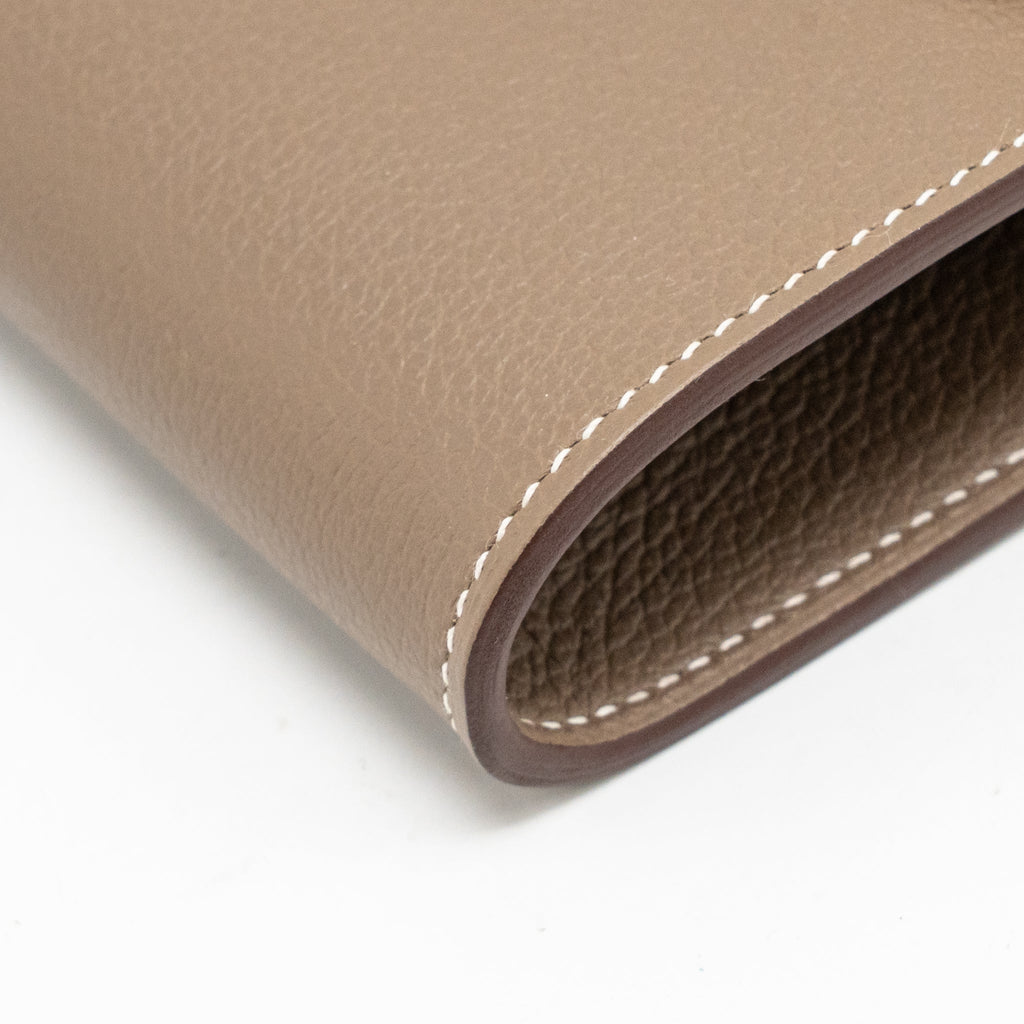 hermes-classic-kelly-to-go-evercolor-etoupe-shw-stamp-b