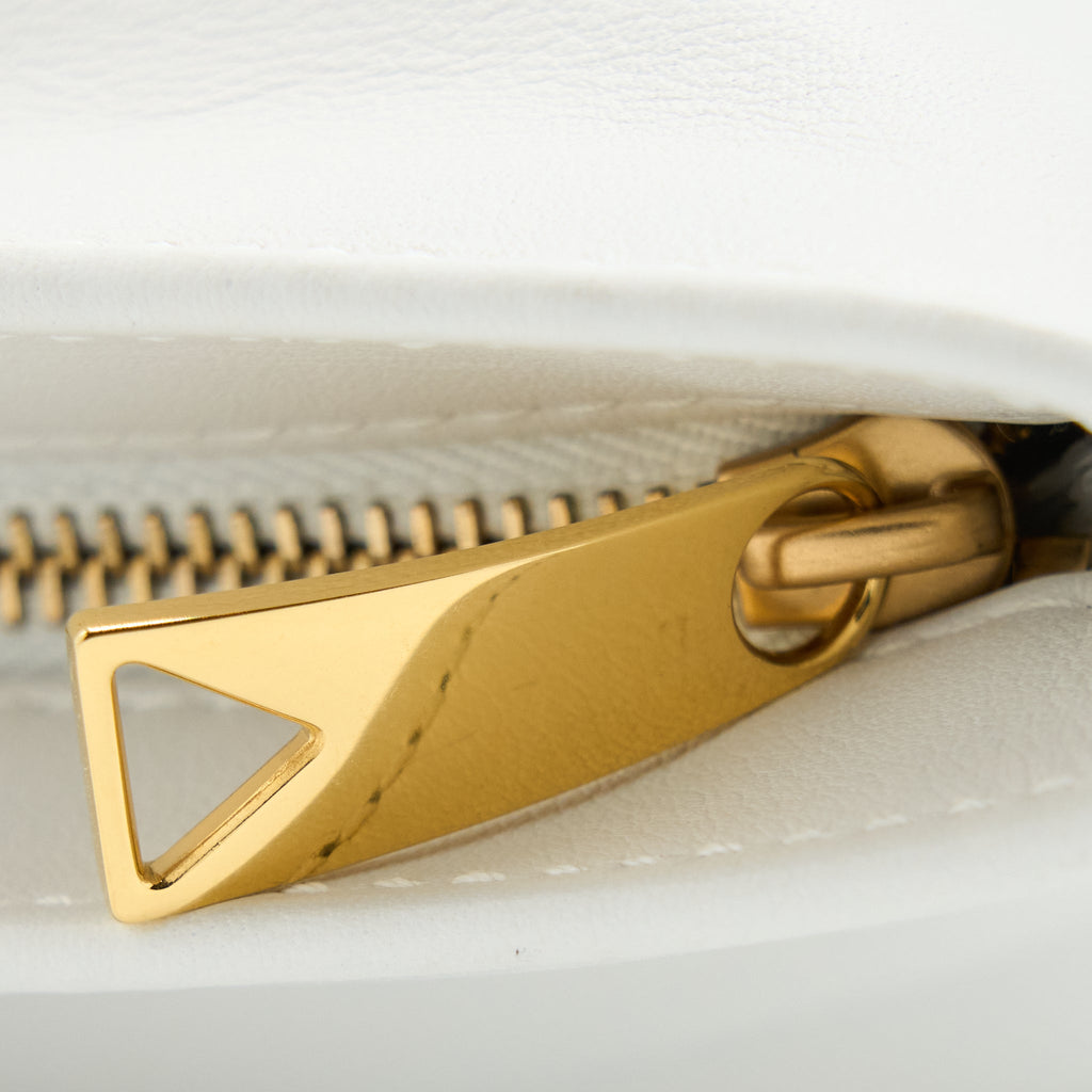 bottega-veneta-the-twist-mini-bag-white-ghw