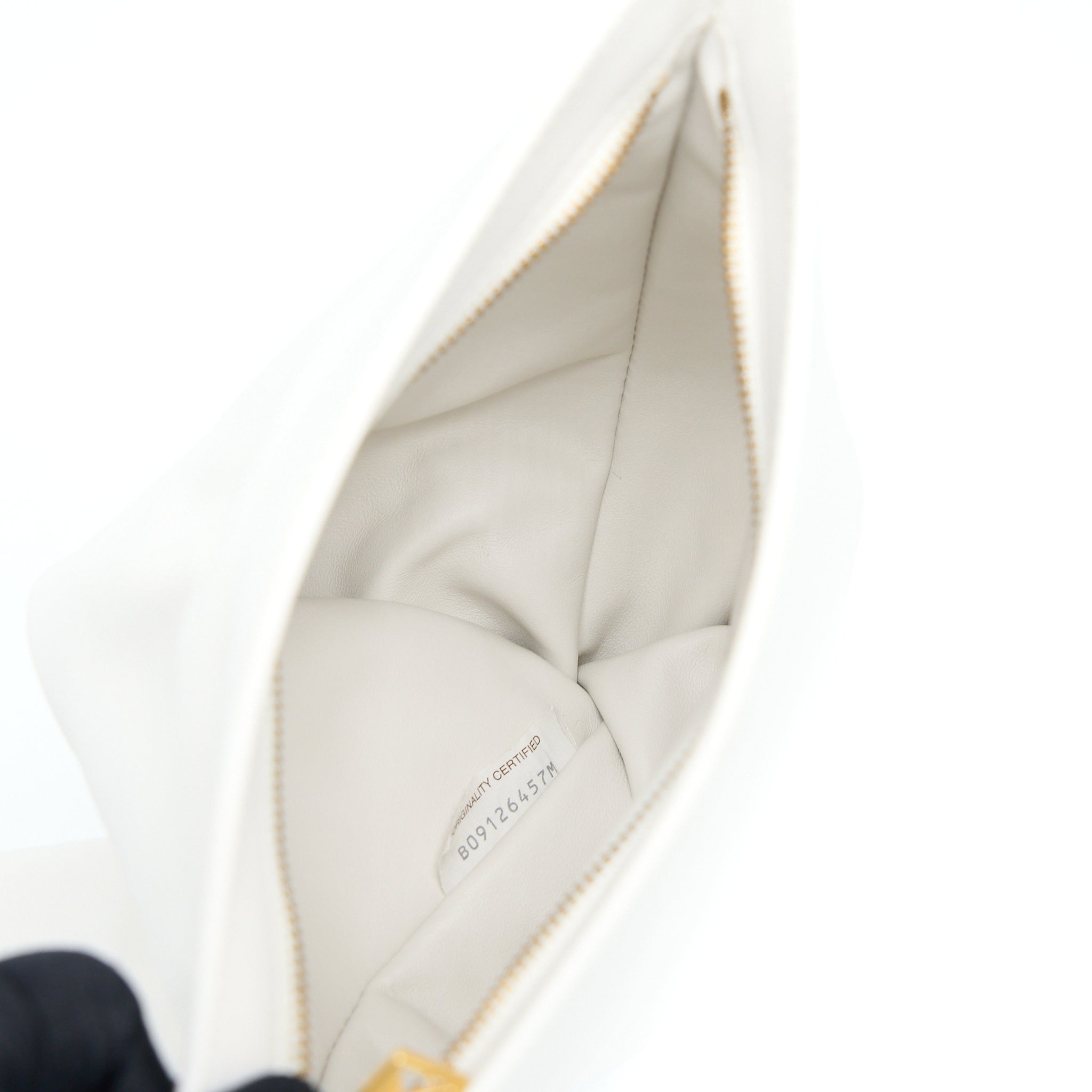 bottega-veneta-the-twist-mini-bag-white-ghw