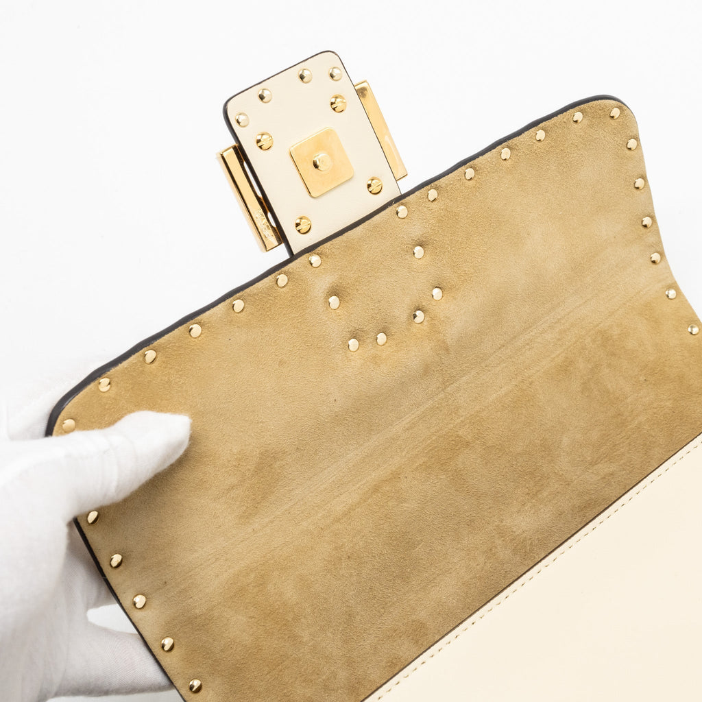 fendi-vitello-king-metal-stitch-baguette-lambskin-white-ghw