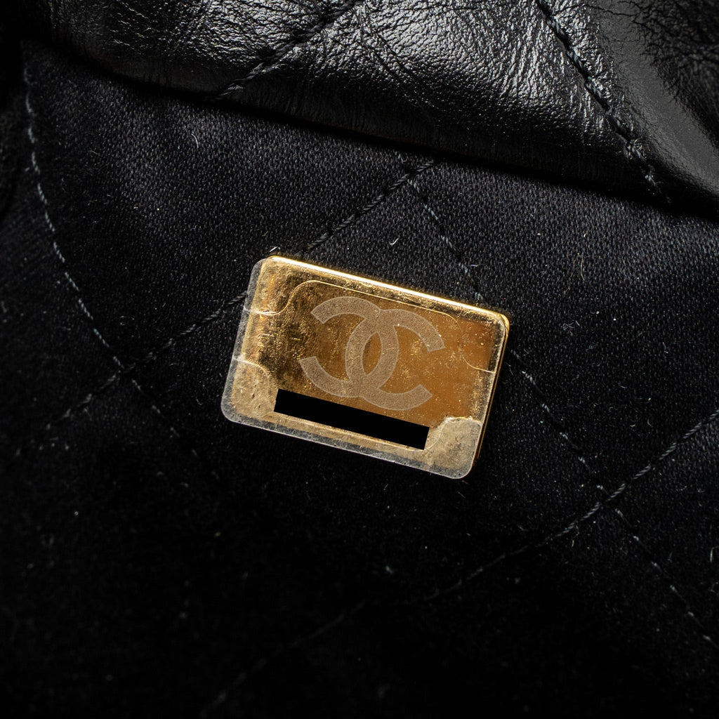 chanel-large-22-bag-shiny-calfskin-black-ghw-microchip