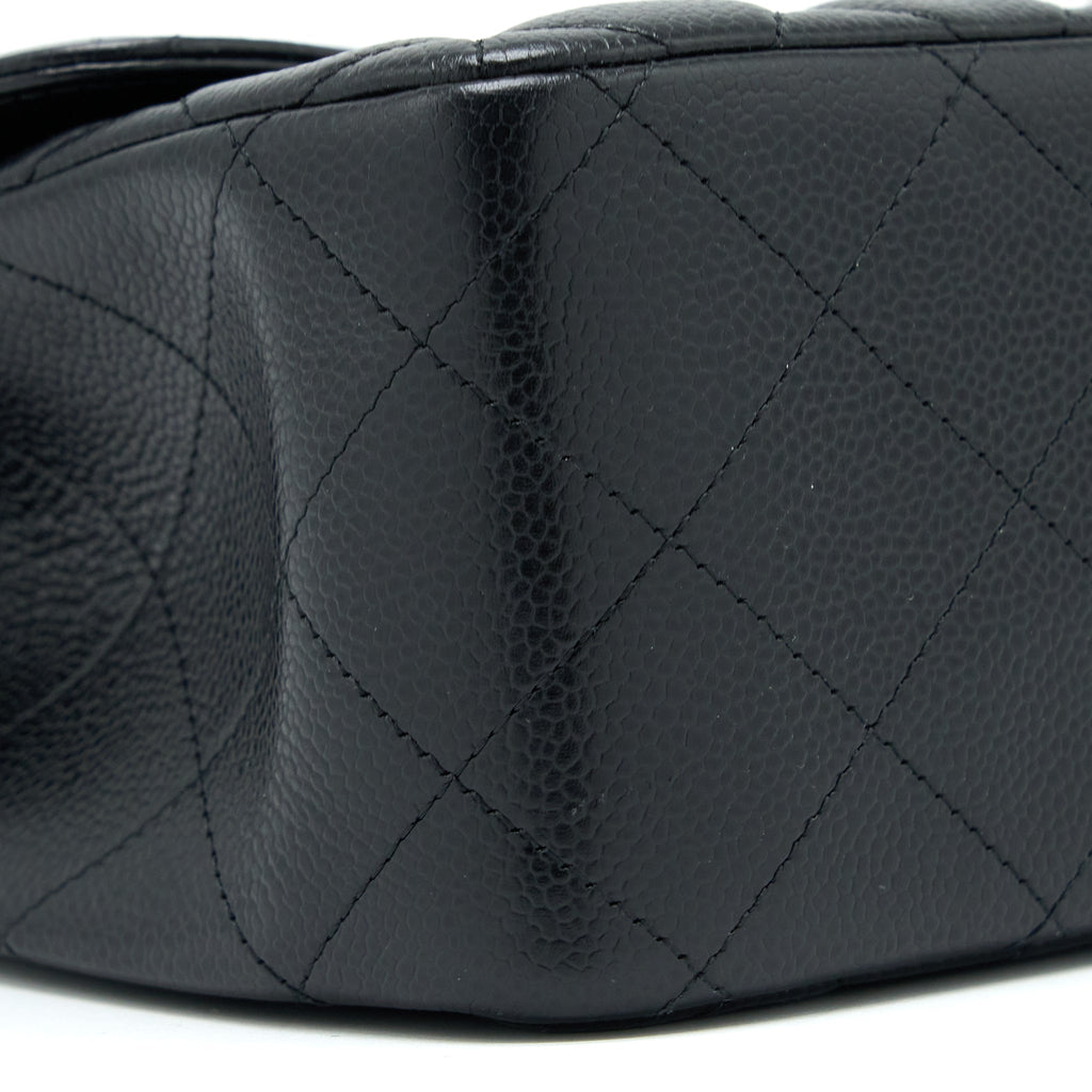 chanel-classic-jumbo-double-flap-bag-caviar-black-shw-1