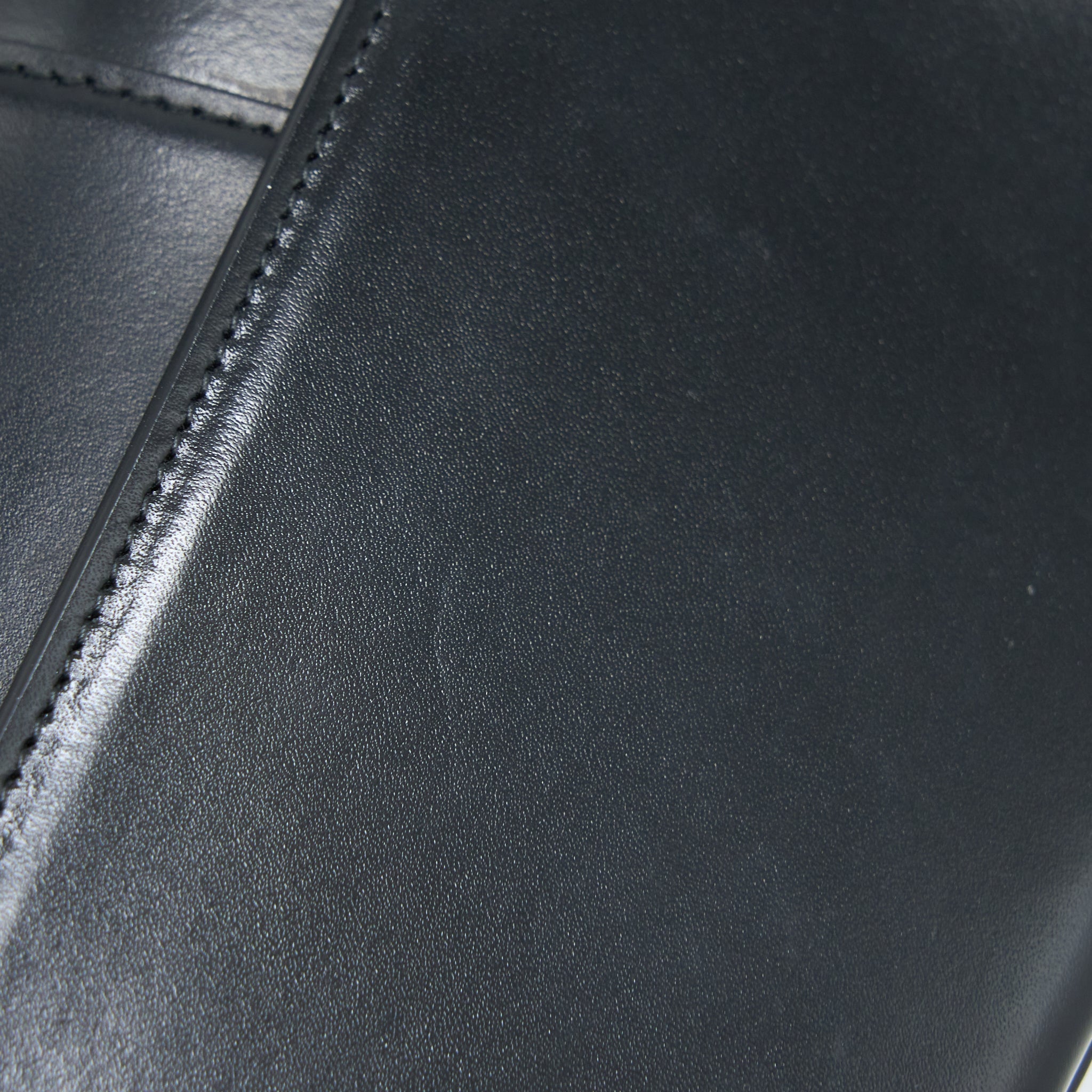 balenciaga-hourglass-small-handbag-box-calfskin-black-ghw