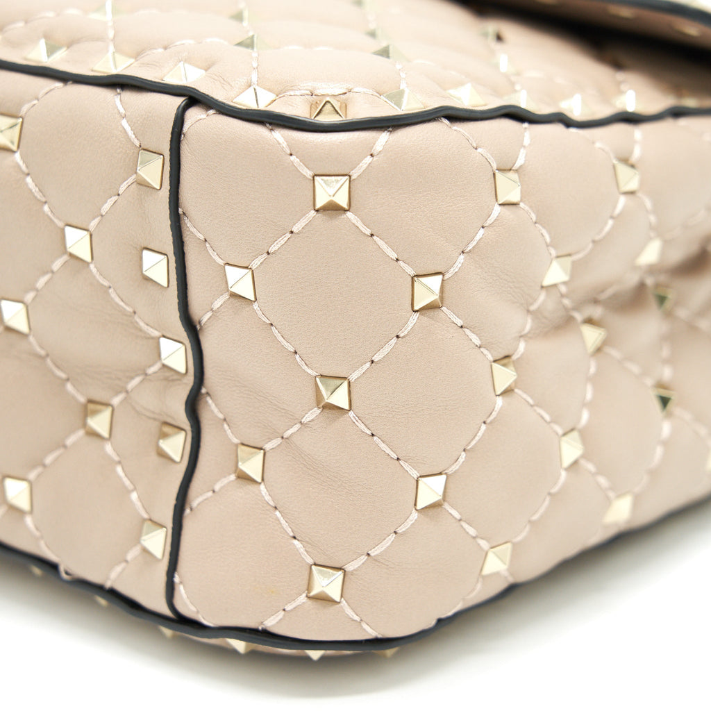 valentino-garavani-large-rockstud-spike-shoulder-bag-beige-lghw