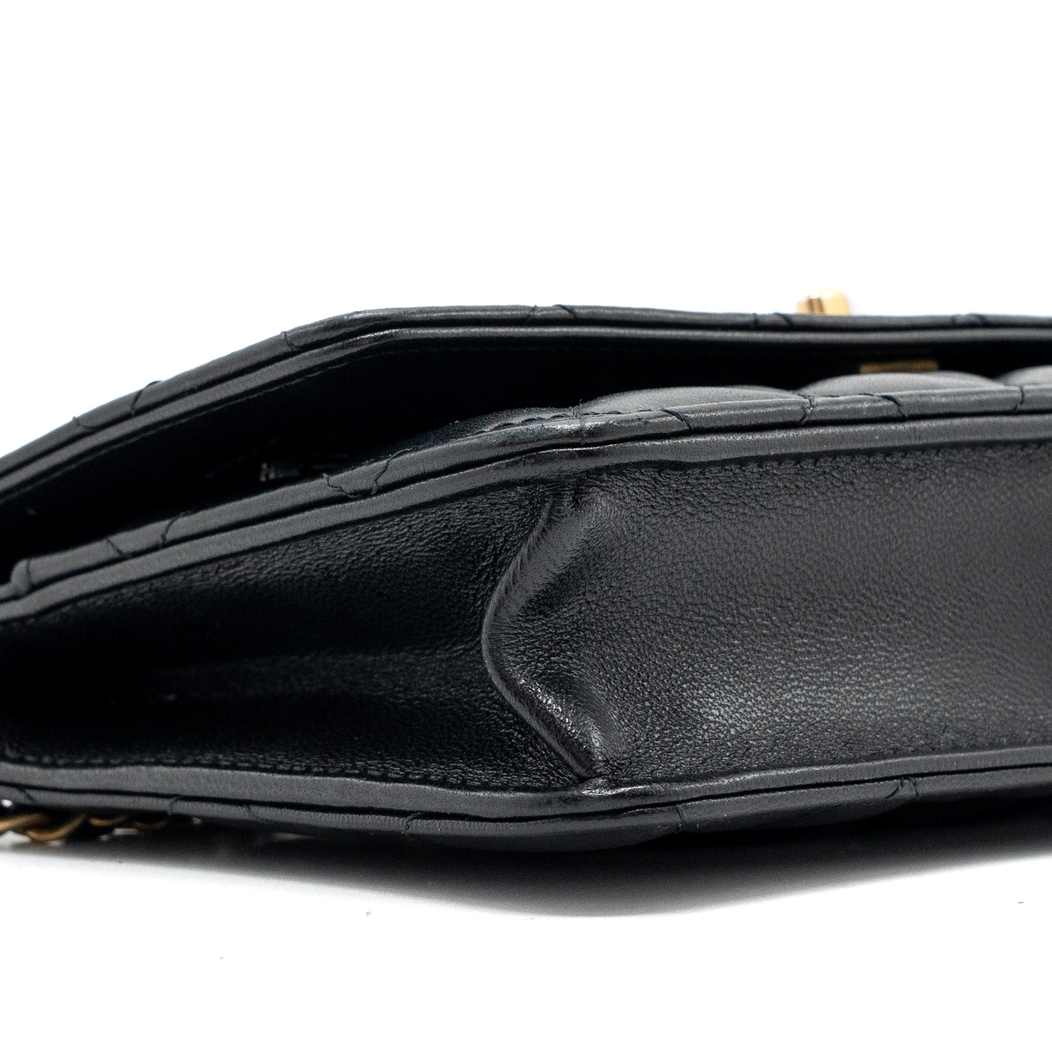 chanel-pearl-crush-wallet-on-chain-lambskin-black-ghw-2