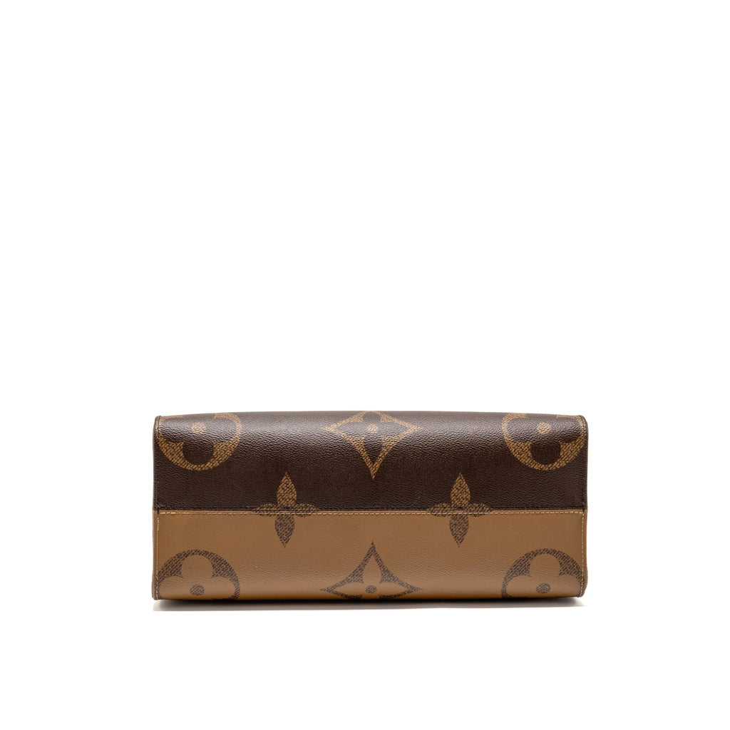 louis-vuitton-onthego-mm-monogram-canvas-ghw-9