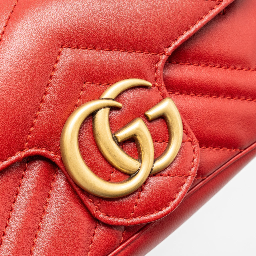 gucci-super-mini-gg-marmont-calfskin-red-ghw