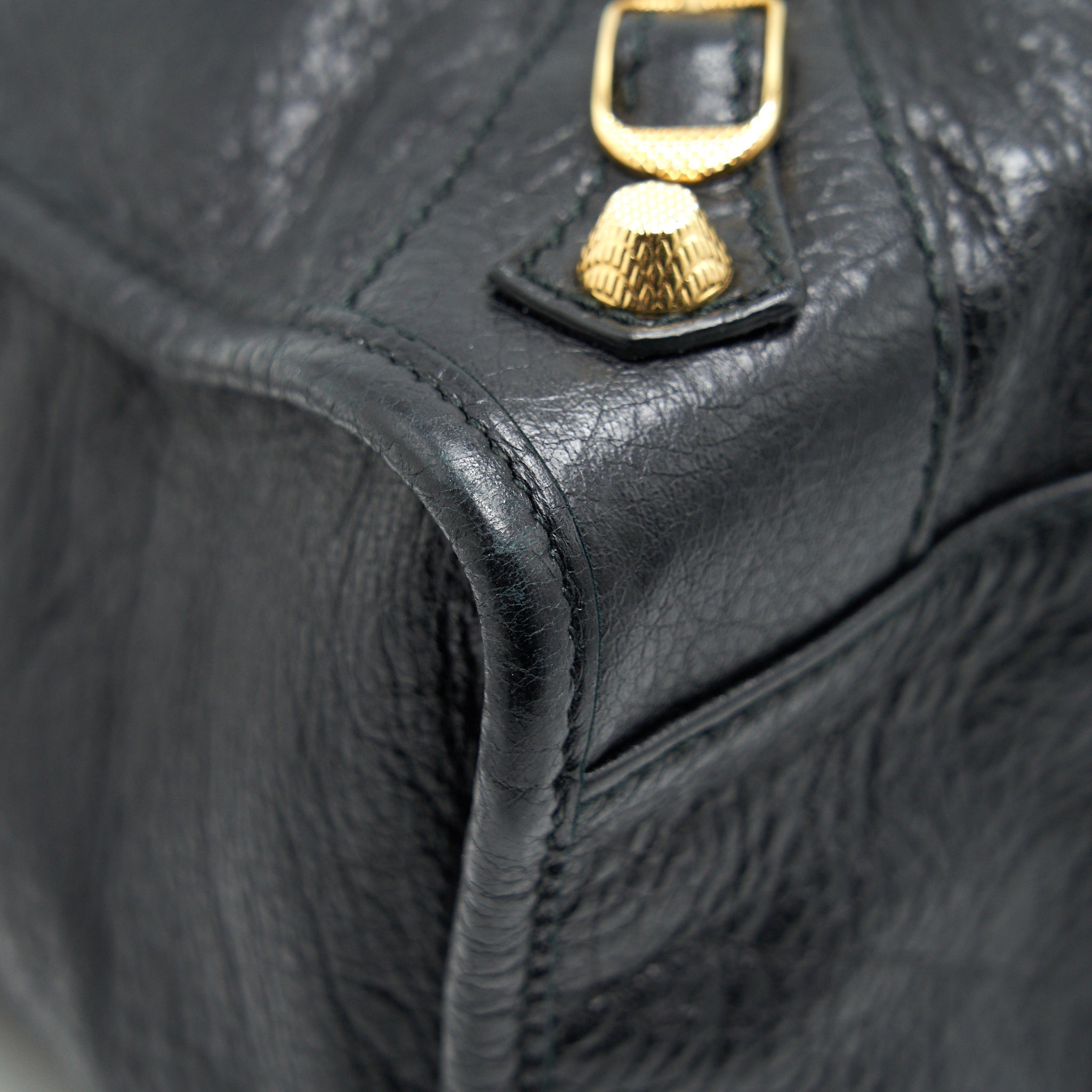 balenciaga-giant-city-bag-in-black