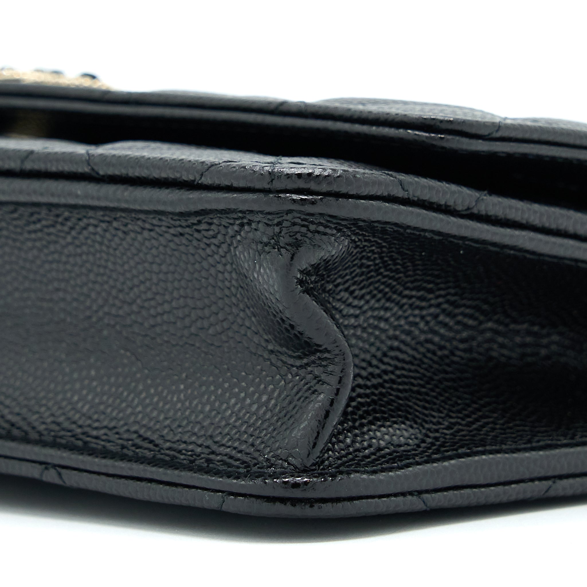 chanel-22s-wallet-on-chains-with-detail-cc-logo-caviar-black-lghw