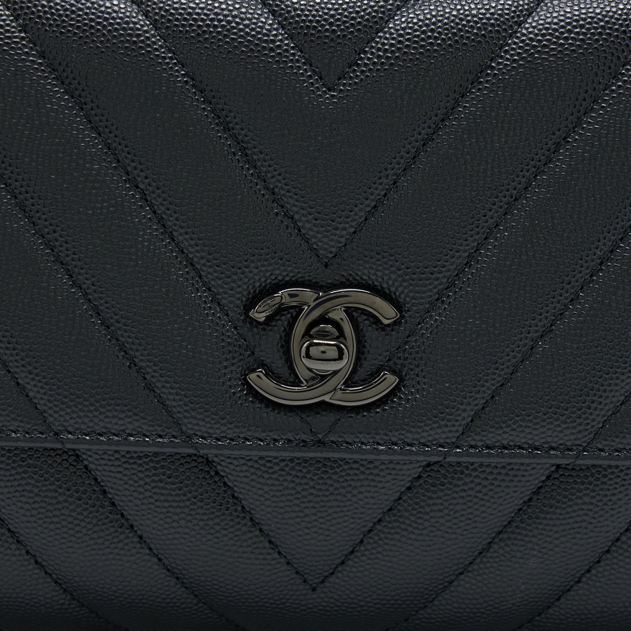 chanel-small-coco-handle-chevron-caviar-so-black