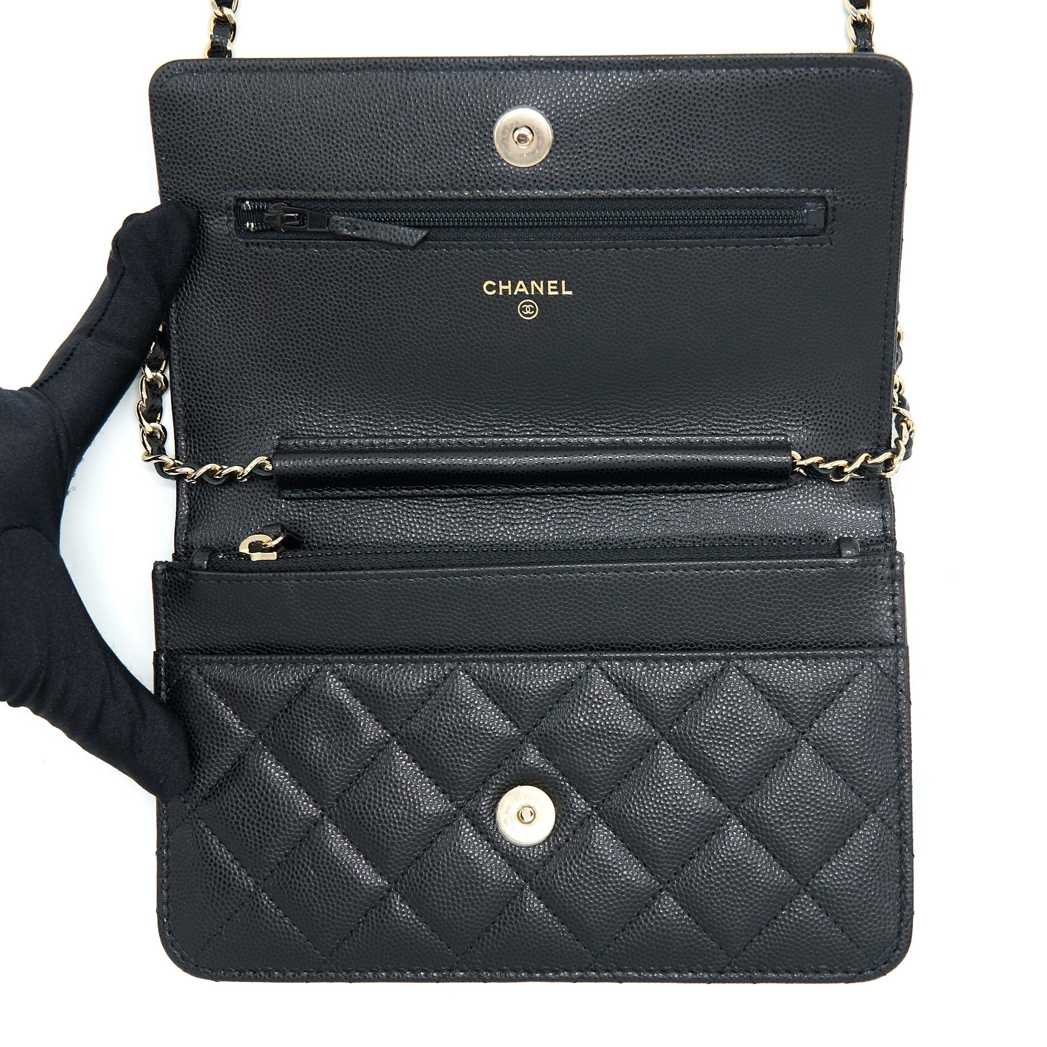 chanel-22s-wallet-on-chains-with-detail-cc-logo-caviar-black-lghw