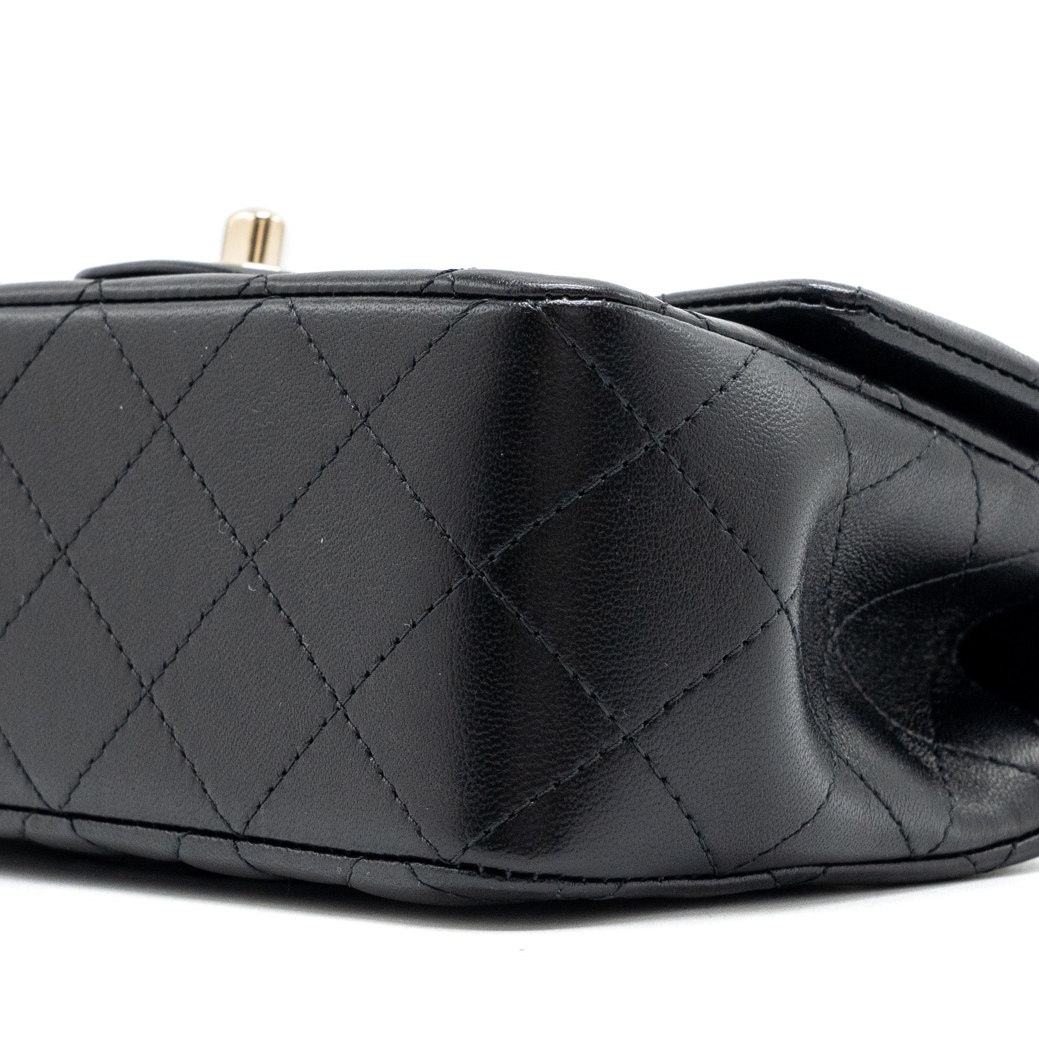 chanel-top-handle-mini-rectangular-lambskin-black-lghwmicrochip