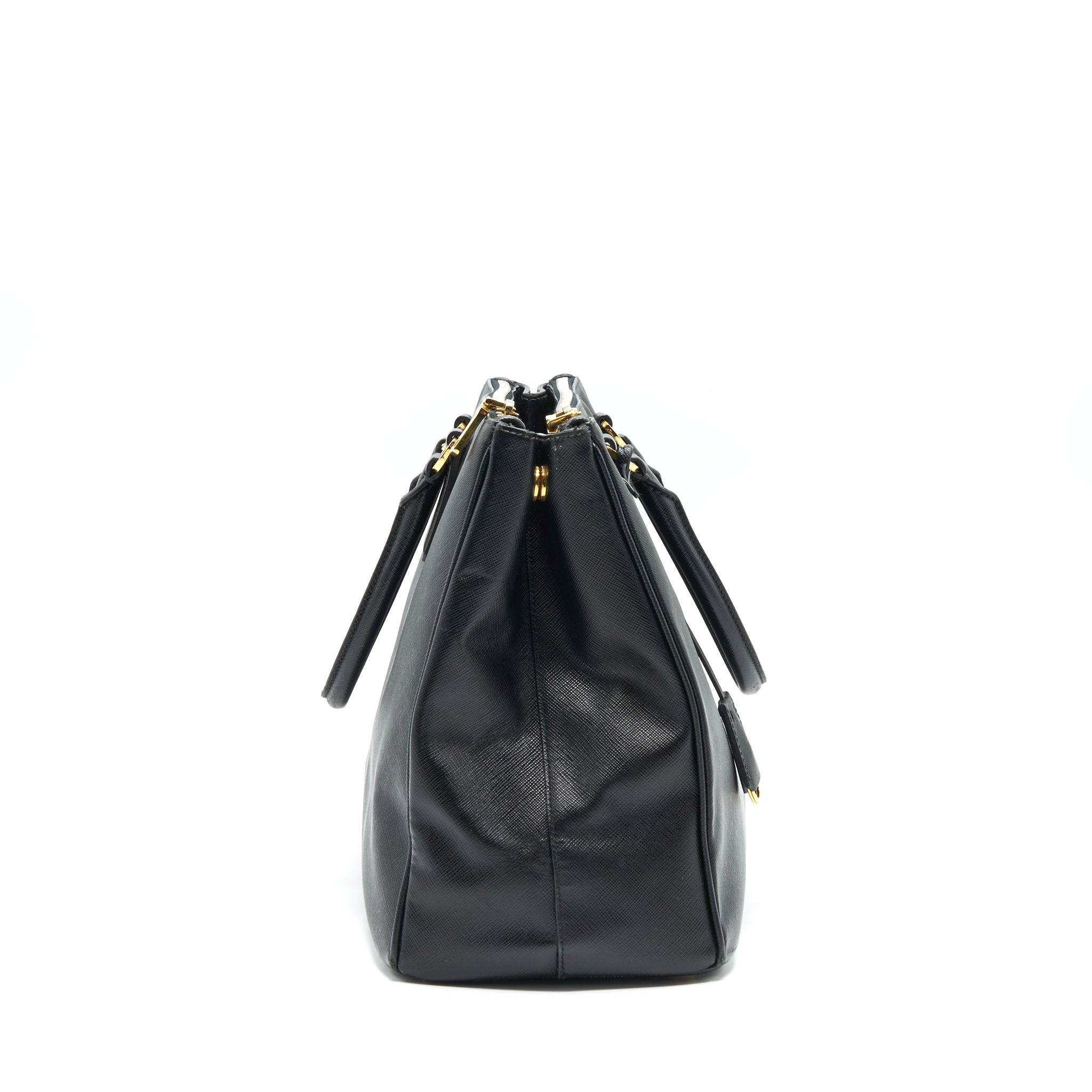 prada-saffiano-tote-large-in-black