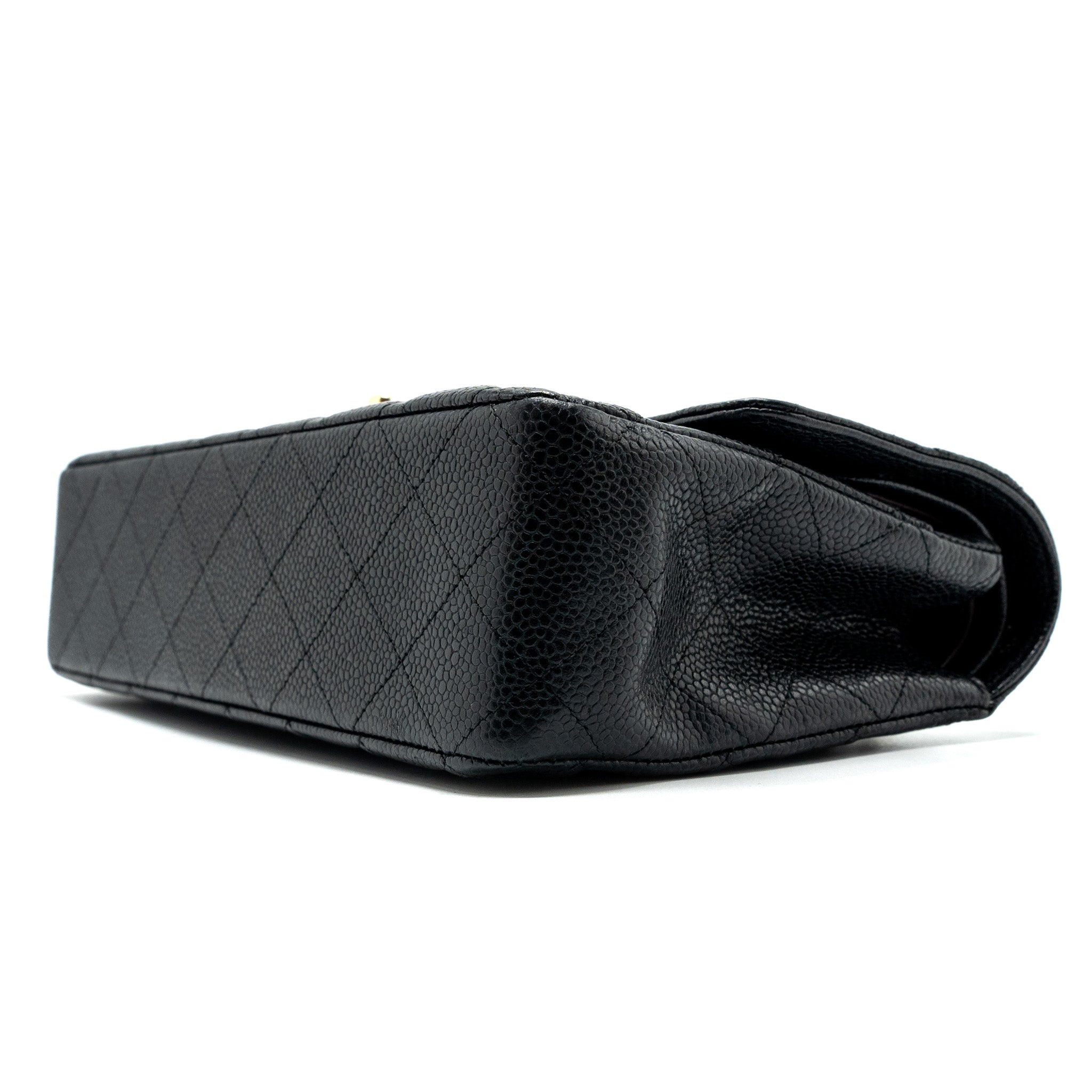 chanel-meedium-classic-double-flap-bag-caviar-black-ghw