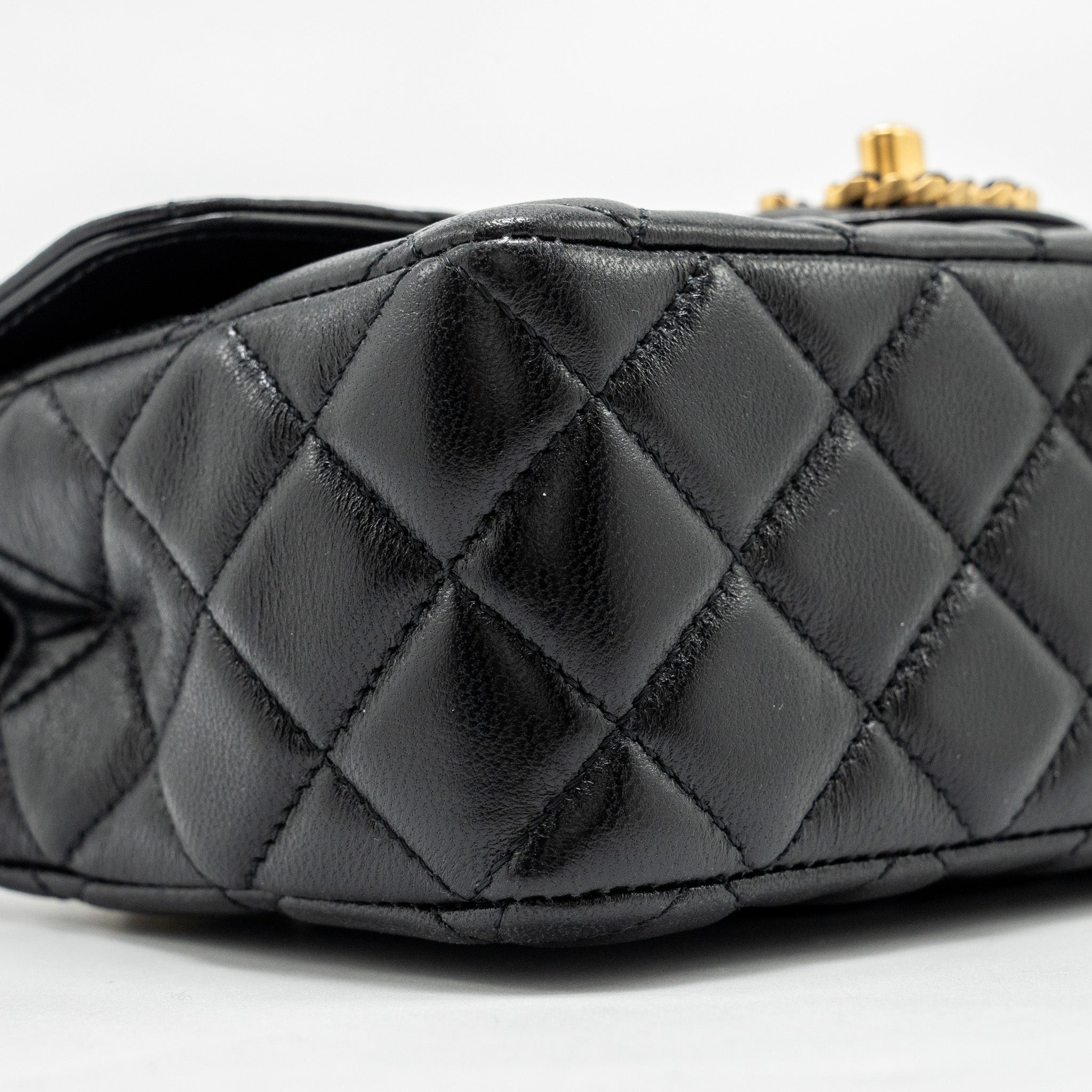 chanel-detailed-top-handle-flap-bag-lambskin-black-ghw-microchip