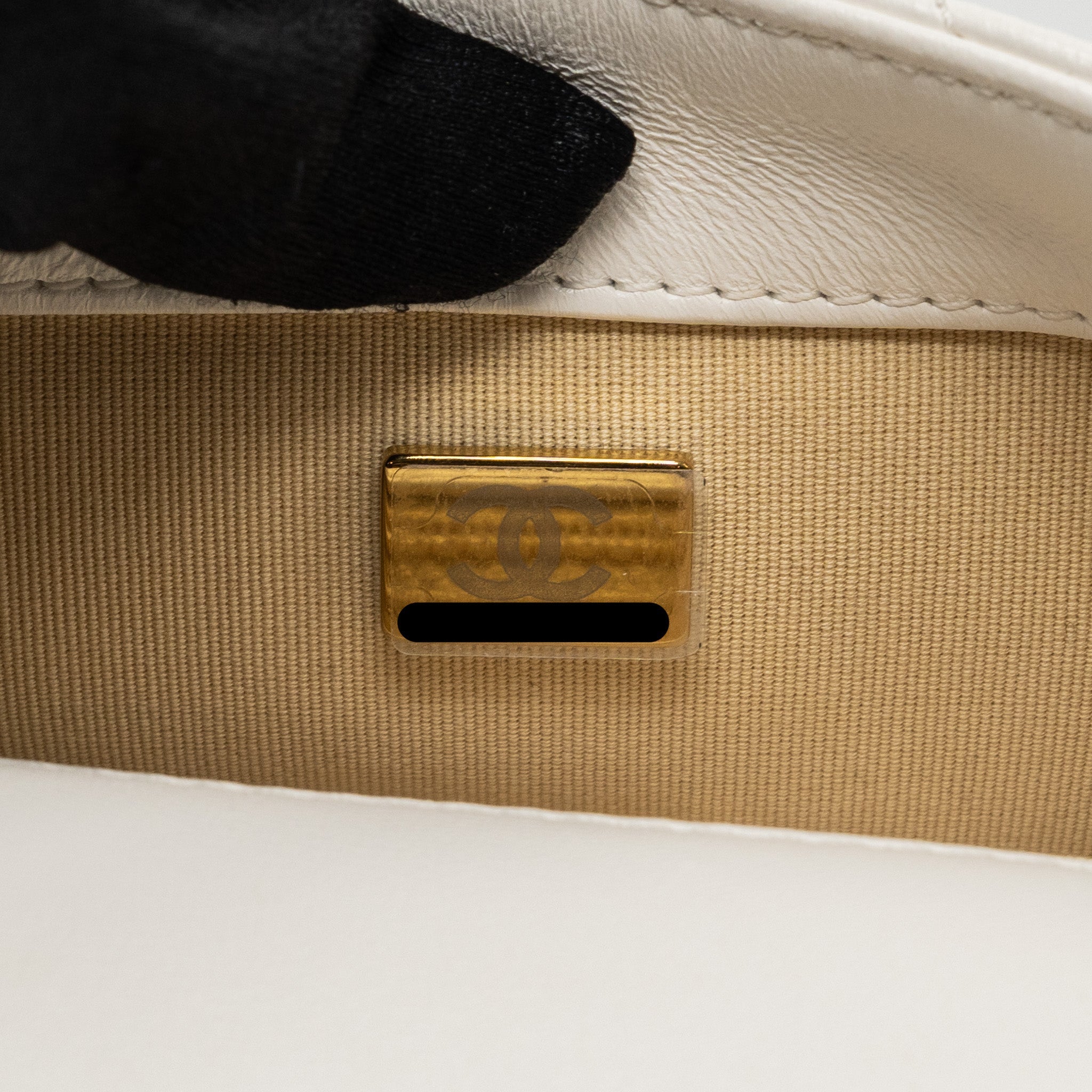 chanel-22s-giant-chain-flap-shoulder-bag-lambskin-white-brushed-ghw-microchip