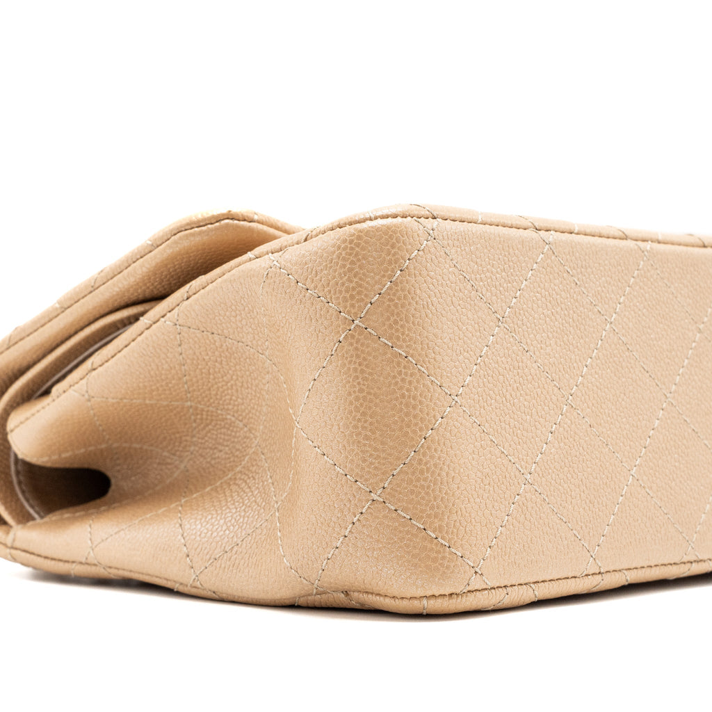 chanel-classic-jumbo-double-flap-bag-caviar-iridescent-light-pink-brushed-shw