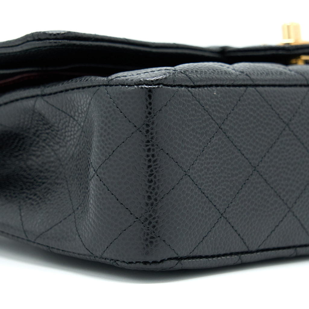 chanel-medium-classic-flap-bag-caviar-black-ghw-3