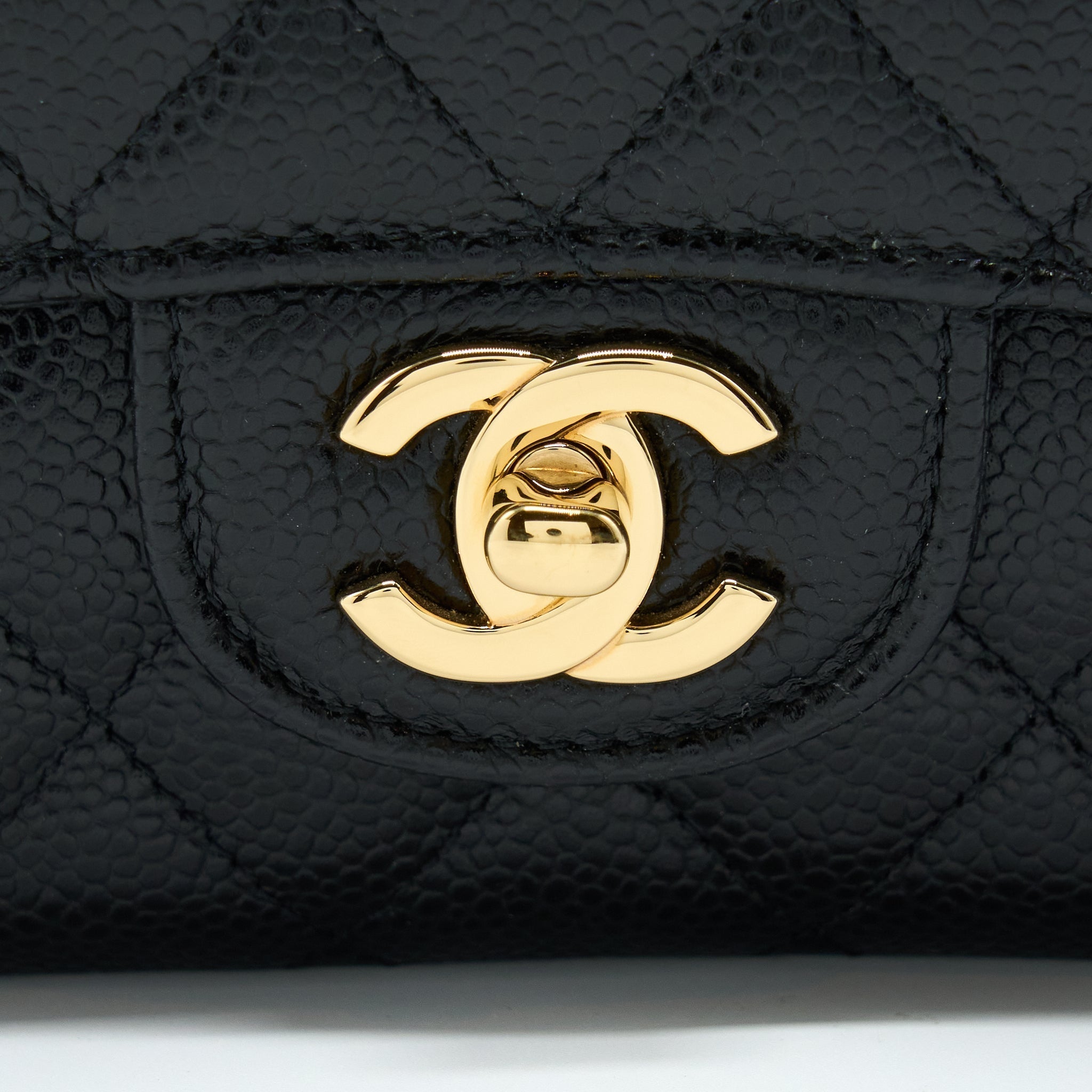 chanel-medium-classic-flap-bag-caviar-black-ghw-3