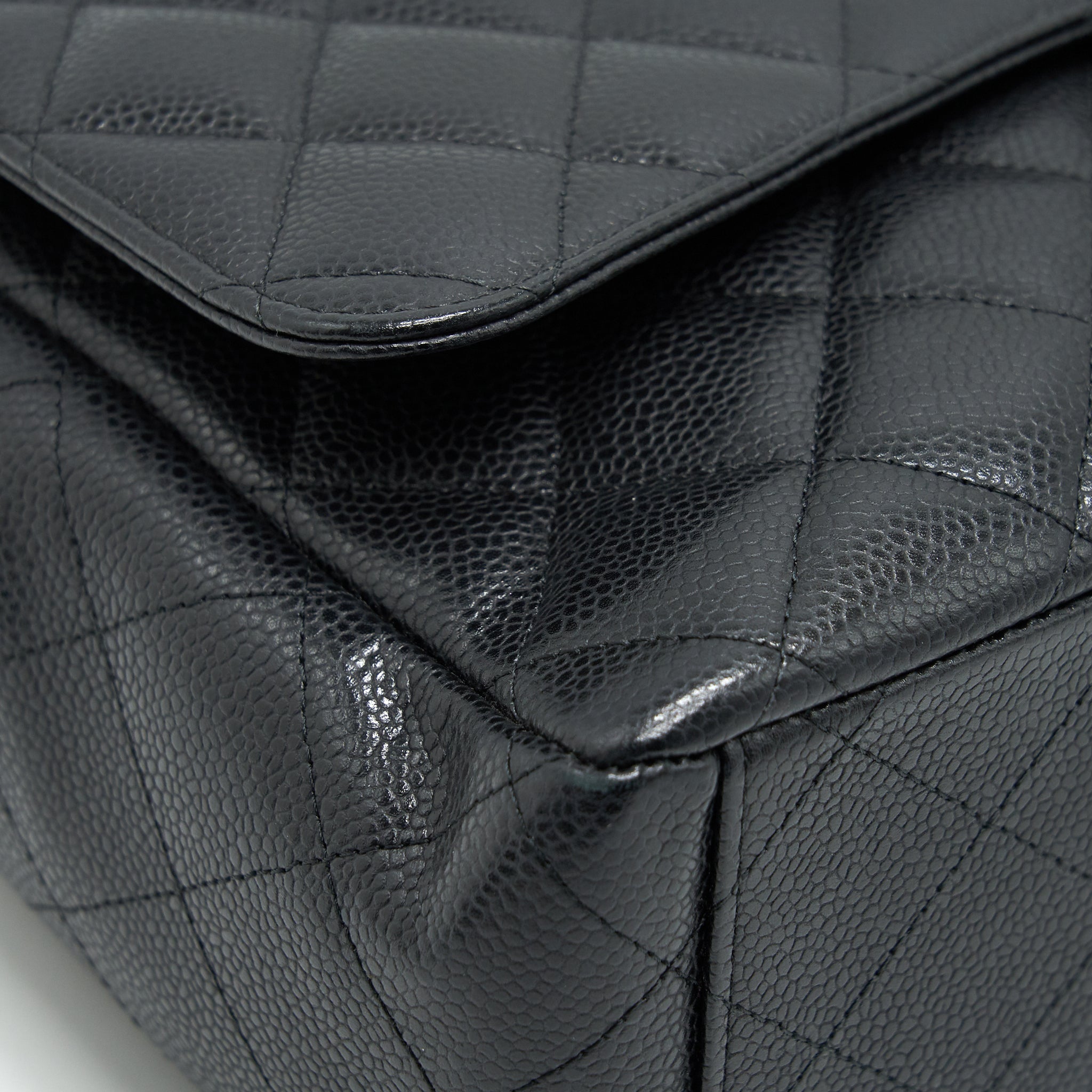 chanel-caviar-maxi-in-black-ghw