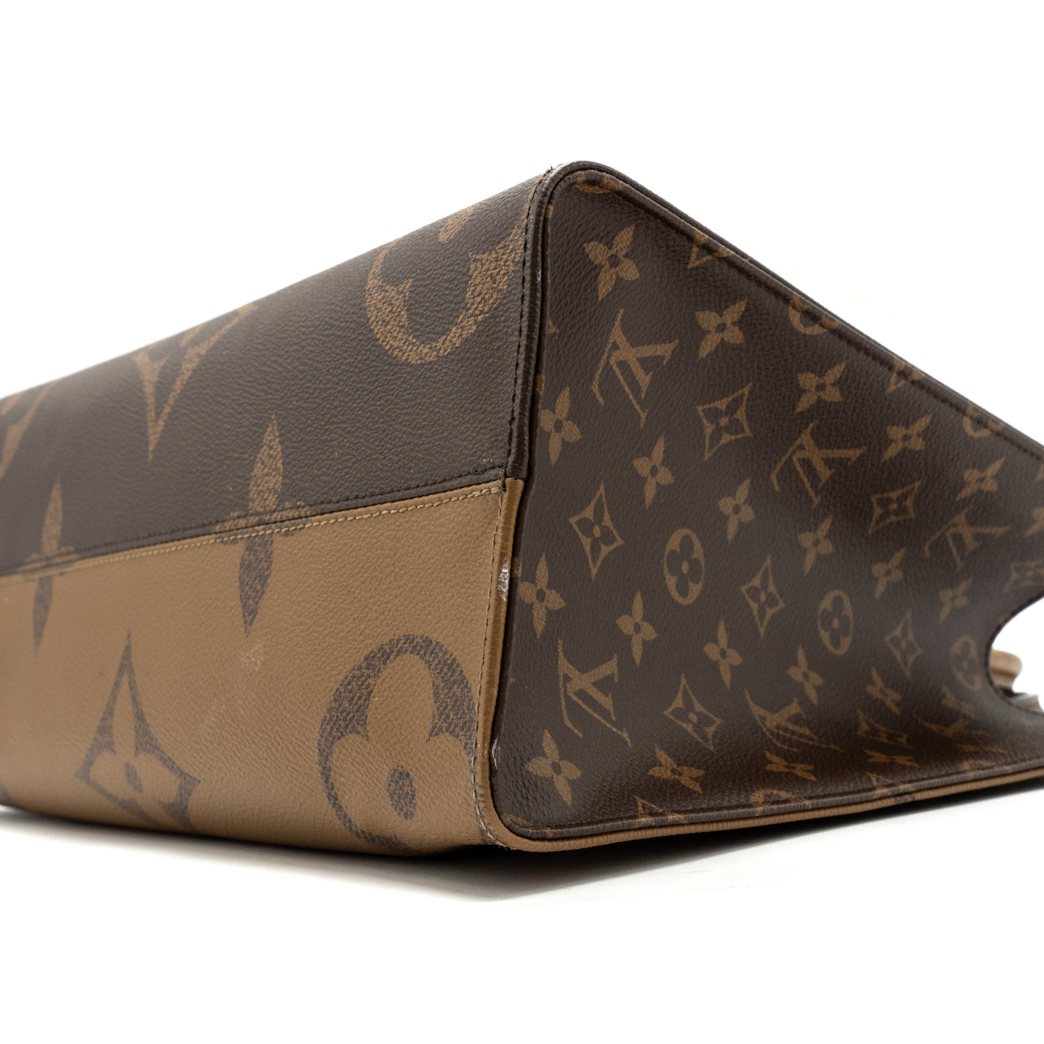 louis-vuitton-onthego-mm-monogram-canvas-ghw-copy-1