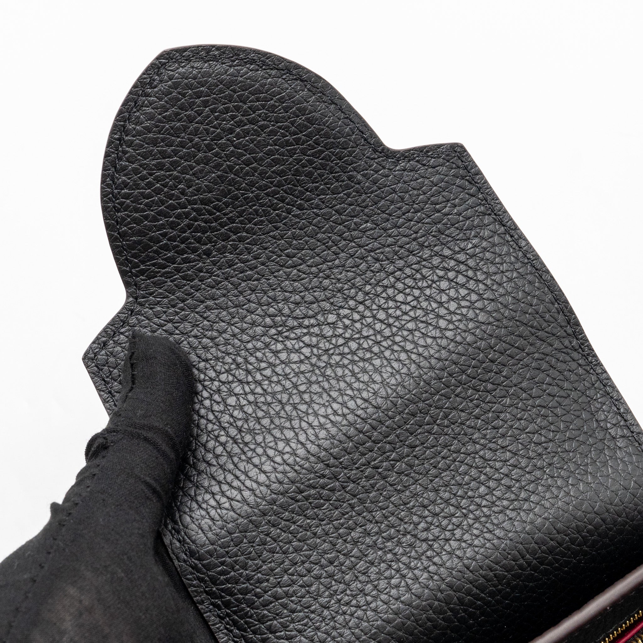 louis-vuitton-capucines-bb-calfskin-black-ghw