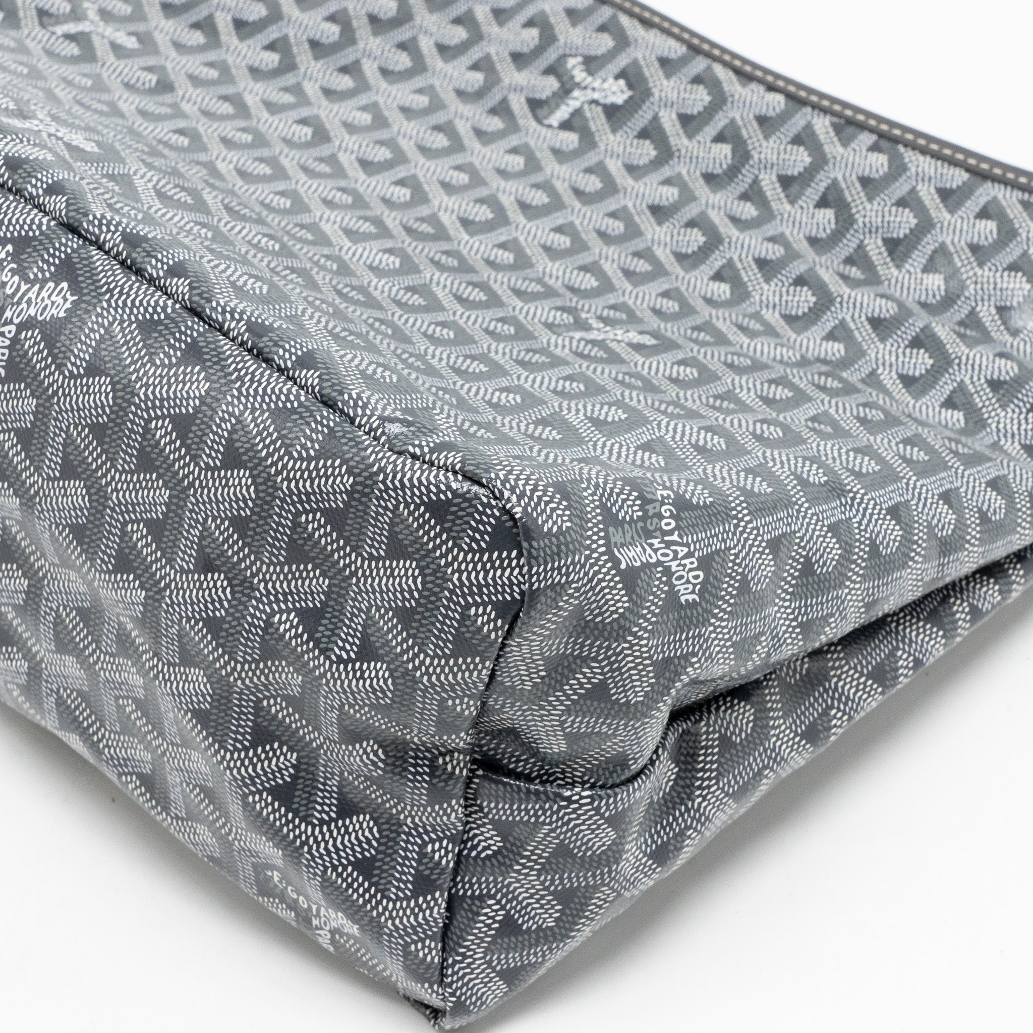 goyard-boheme-hobo-pm-bag-goyardine-canvas-calfskin-gris-shw
