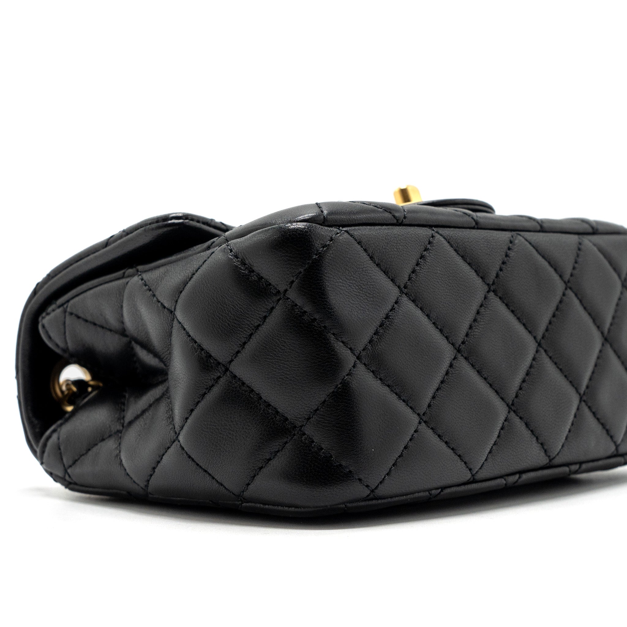 chanel-pearl-crush-mini-square-lambskin-black-ghwmicrochip