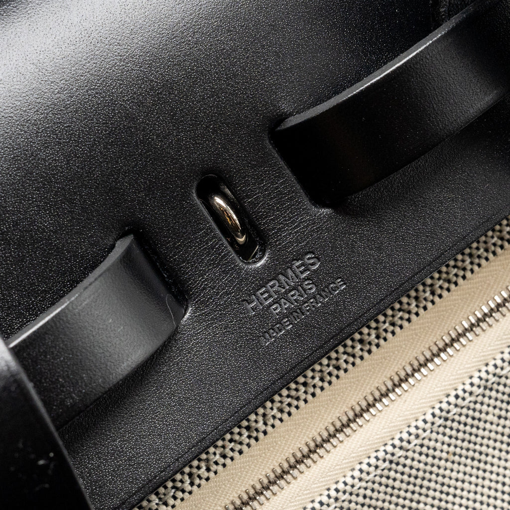 hermes-herbag-a-dos-zip-retourne-backpack-canvas-hunter-leather-ecru-black-shw-stamp-z