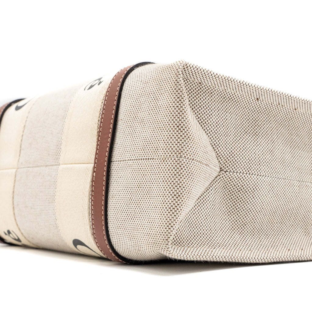 chloe-medium-woody-tote-bag-canvas-white-brown