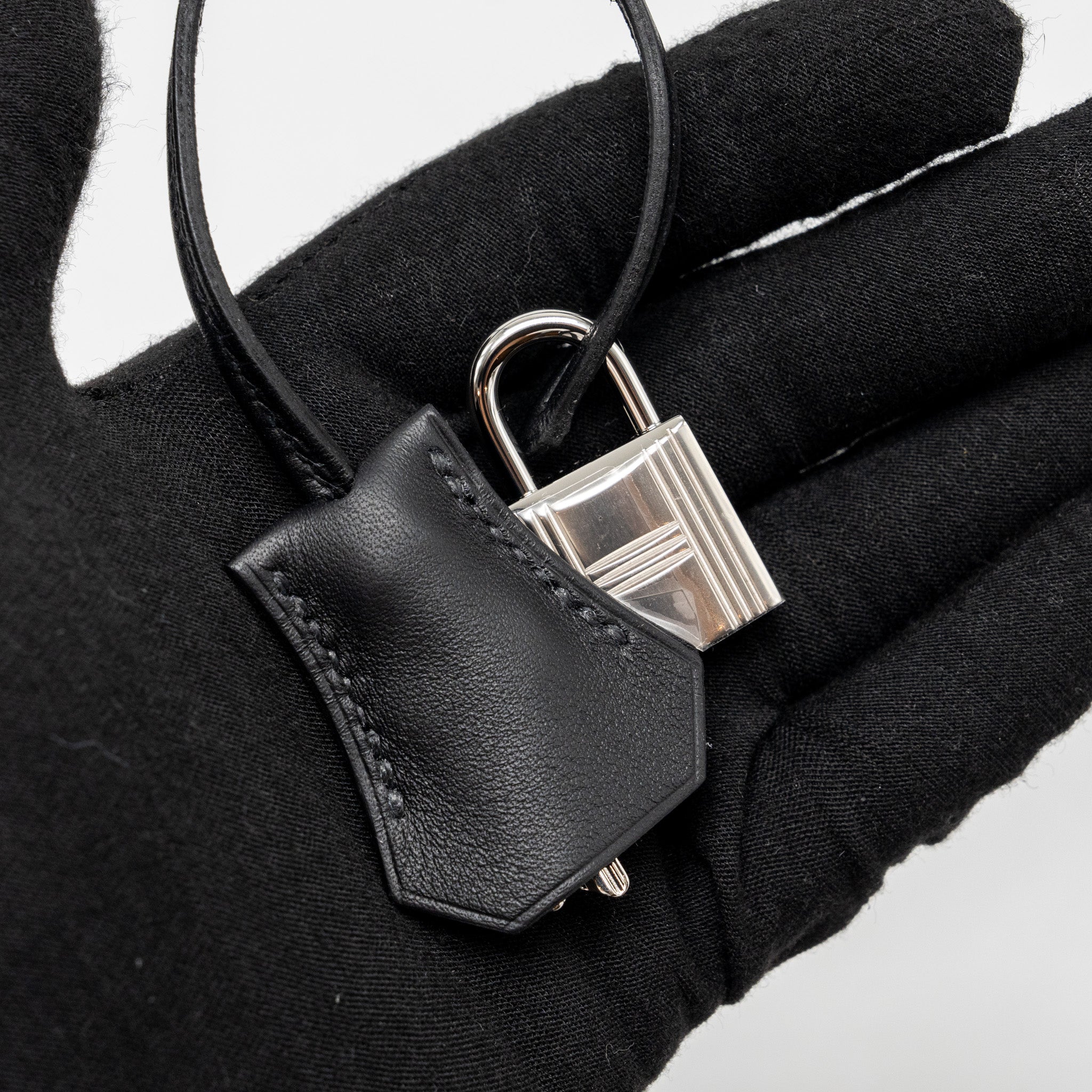 hermes-kelly-25-sellier-toile-quadrille-swift-black-blanc-desert-black-shw-stamp-u-copy-1