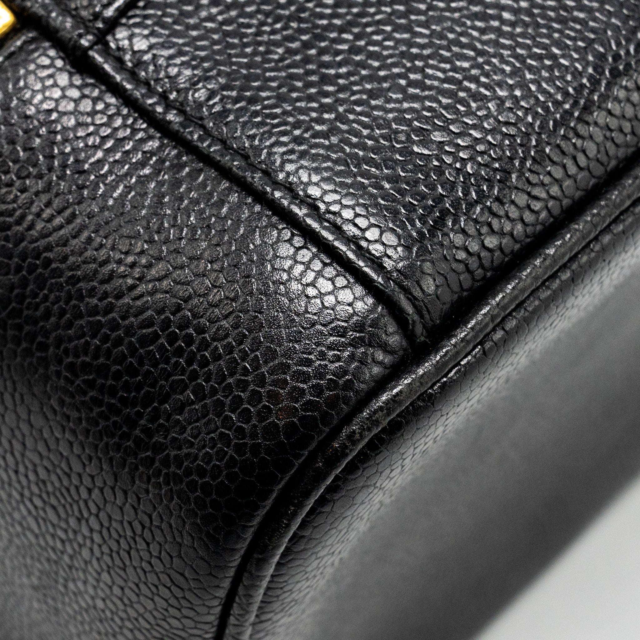 chanel-vintage-vanity-case-caviar-black-ghw-copy