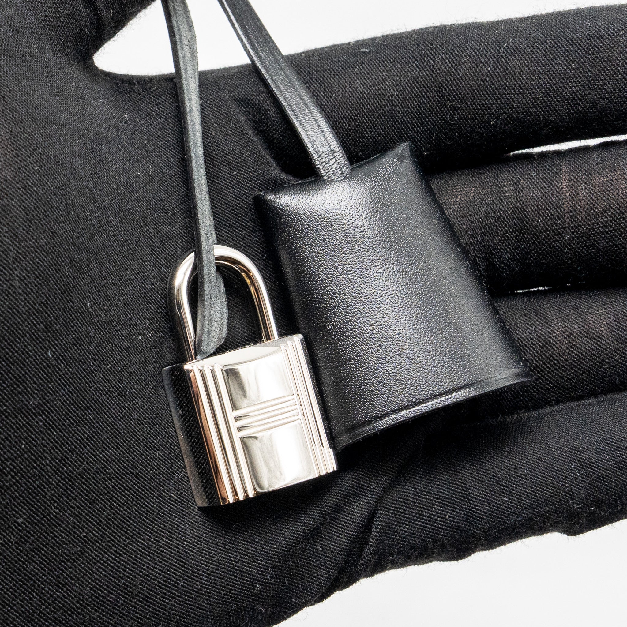 hermes-herbag-a-dos-zip-retourne-backpack-canvas-hunter-leather-ecru-black-shw-stamp-z