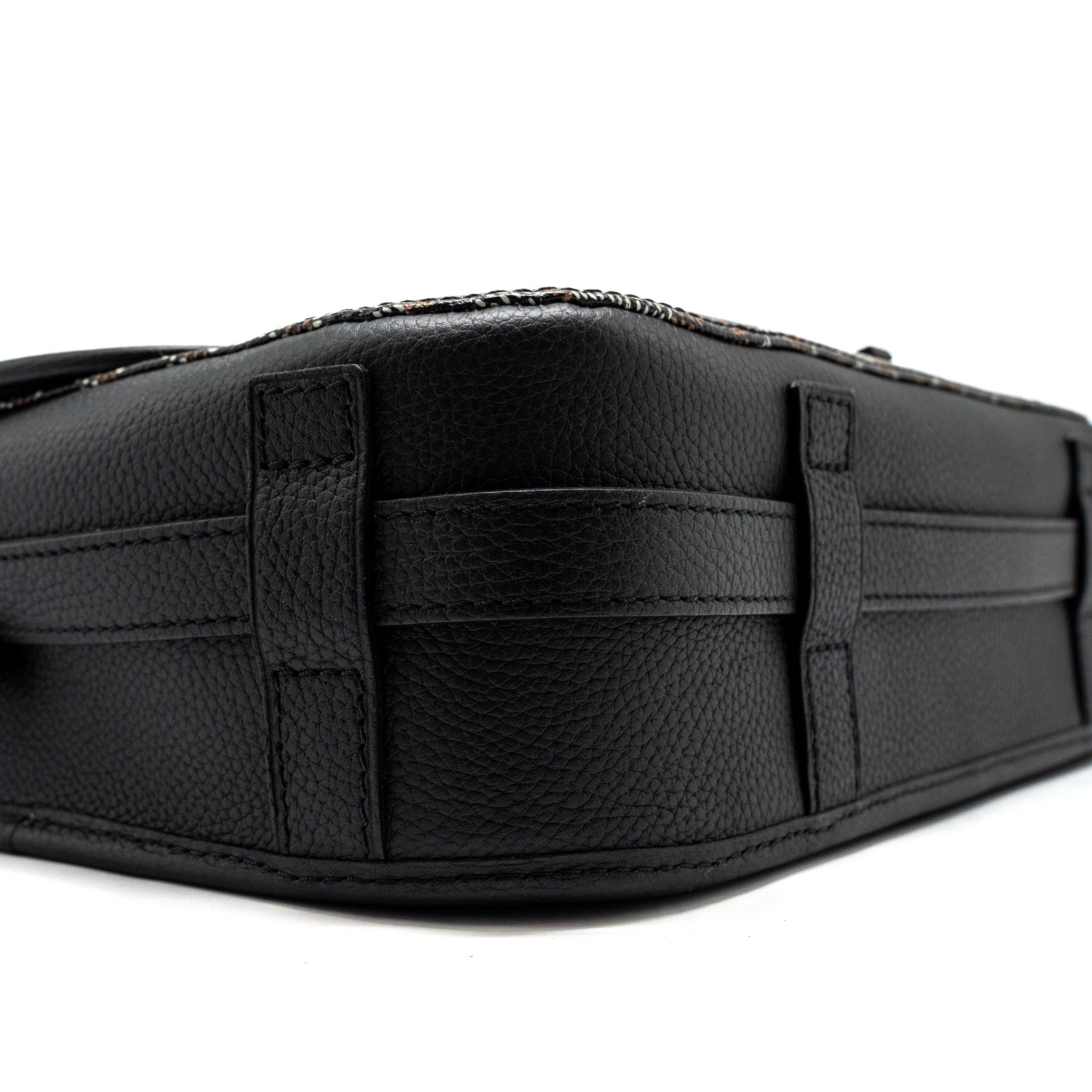 goyard-belvedere-mm-messenger-bag-goyardine-canvas-calfskin-black-shw