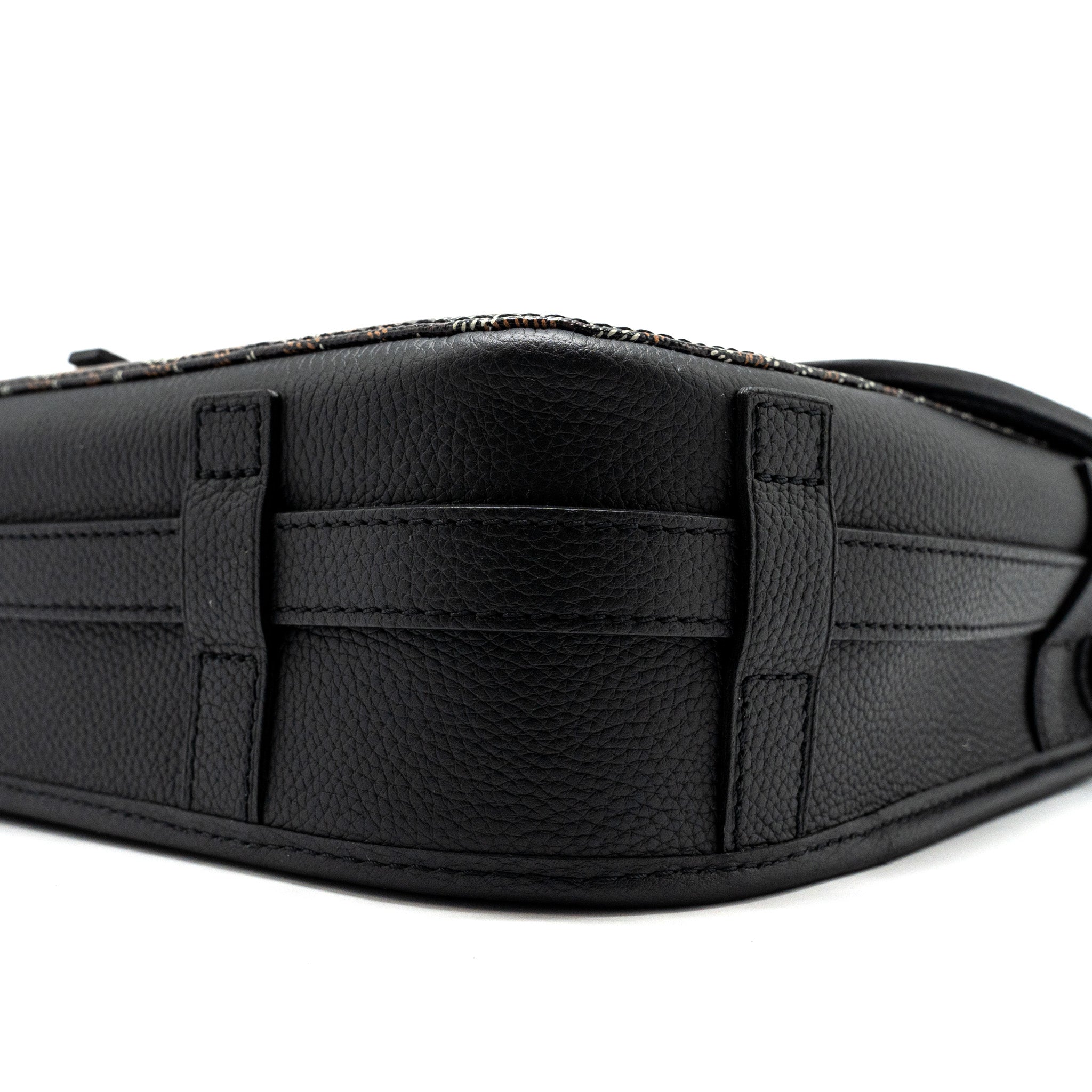 goyard-belvedere-mm-messenger-bag-goyardine-canvas-calfskin-black-shw