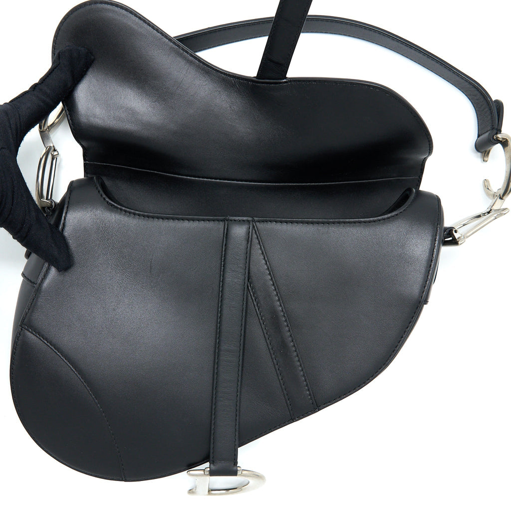 dior-medium-saddle-bag-calfskin-black-shw