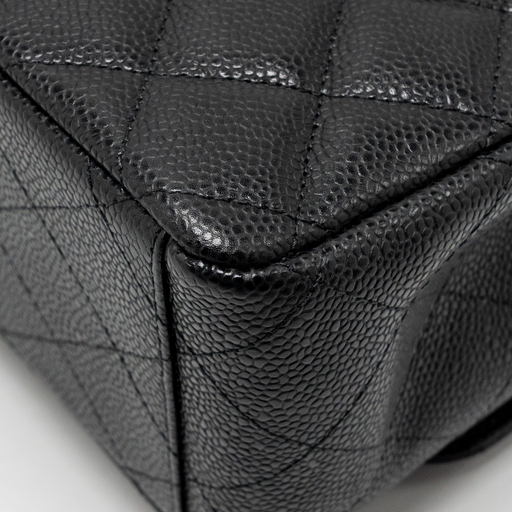 chanel-flap-black