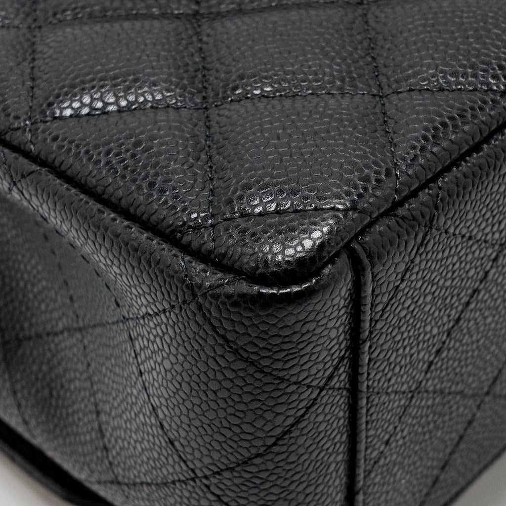 chanel-flap-black