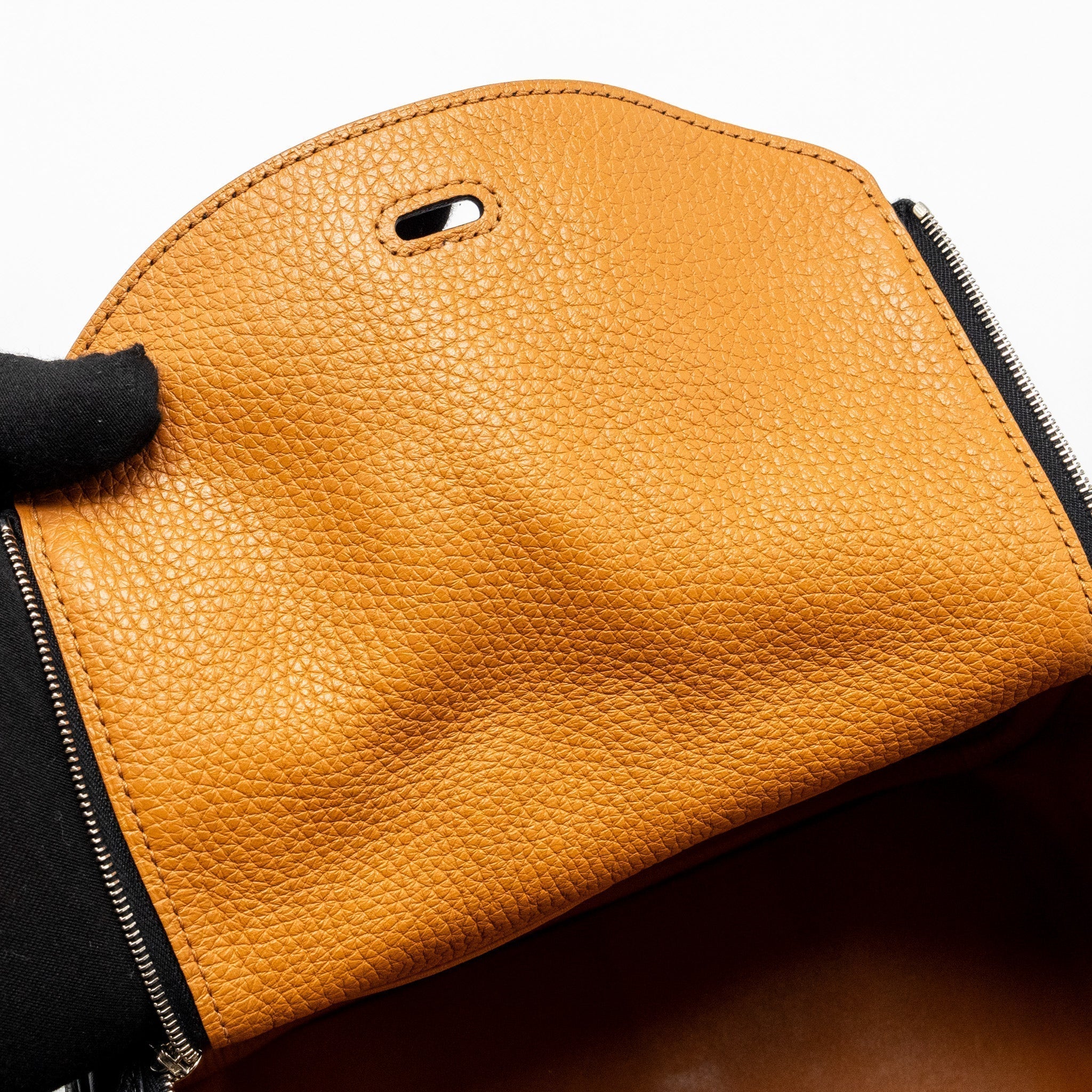 hermes-lindy-26-clemence-black-toffee-shw-stamp-a