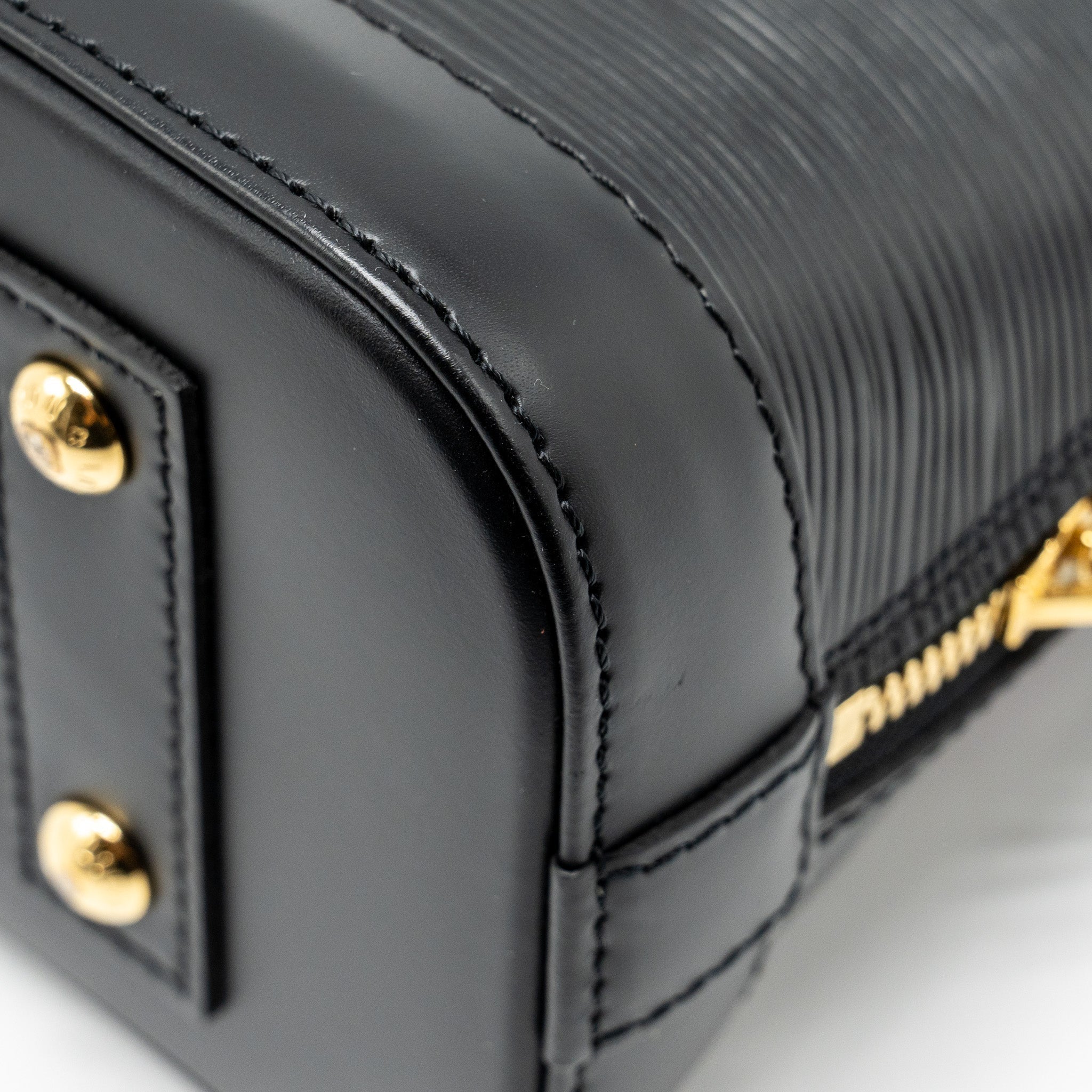 louis-vuitton-alma-bb-blooming-flowers-limited-edition-epi-black-multicolour-ghw