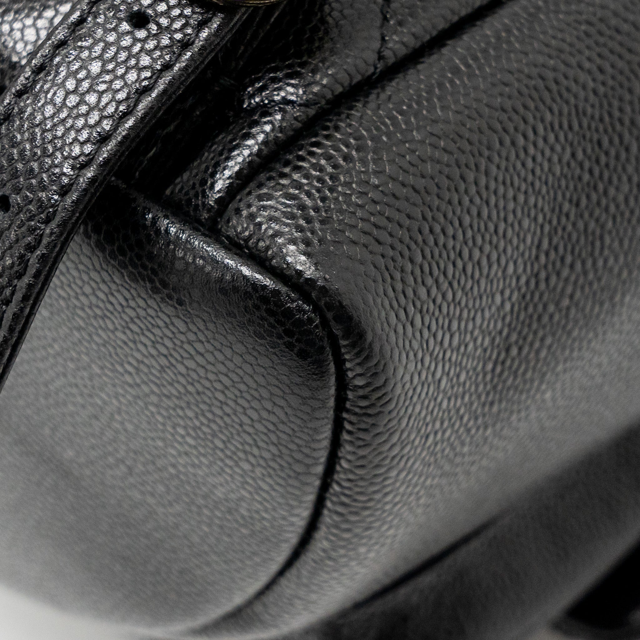 chanel-bag-black-2