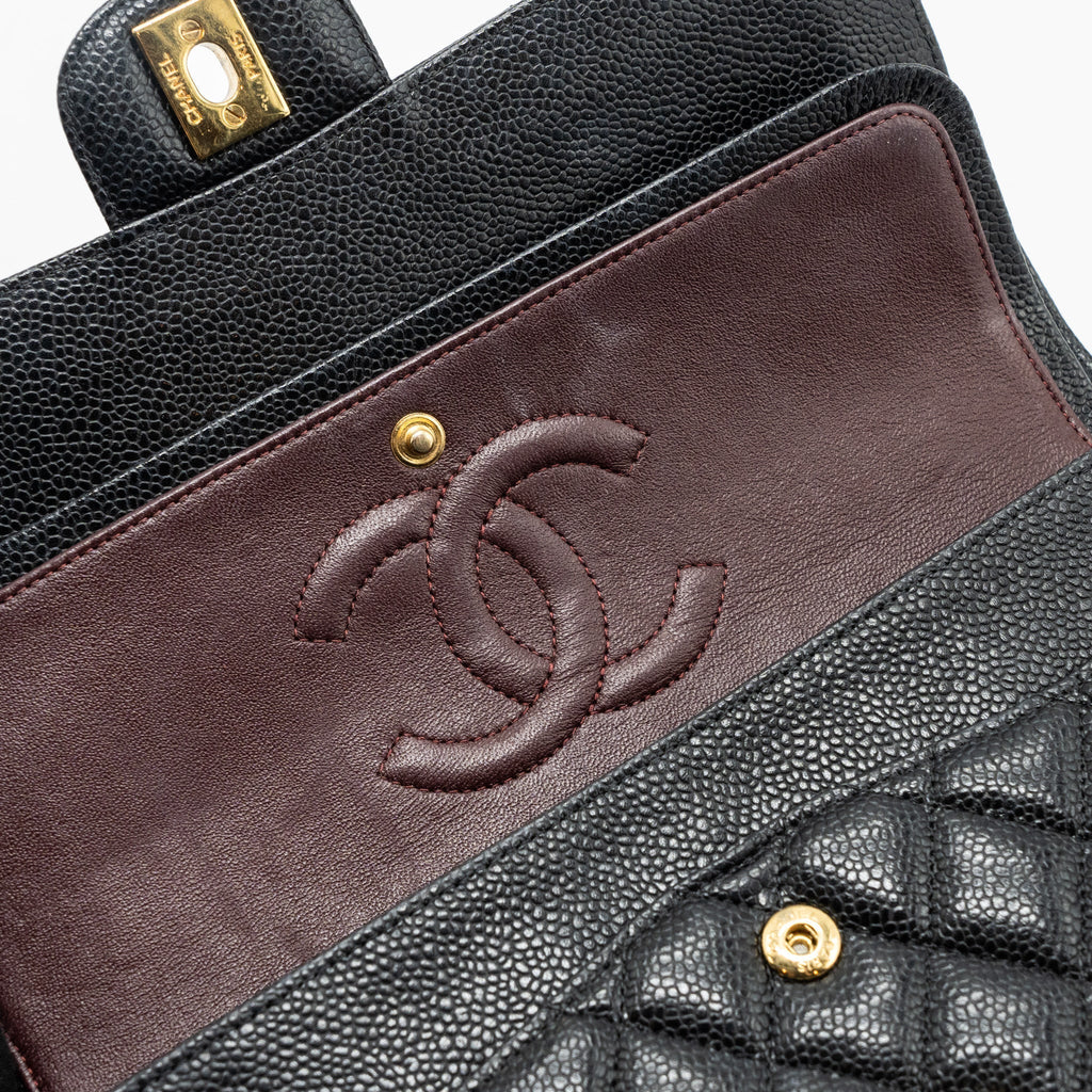 chanel-meedium-classic-double-flap-bag-caviar-black-ghw