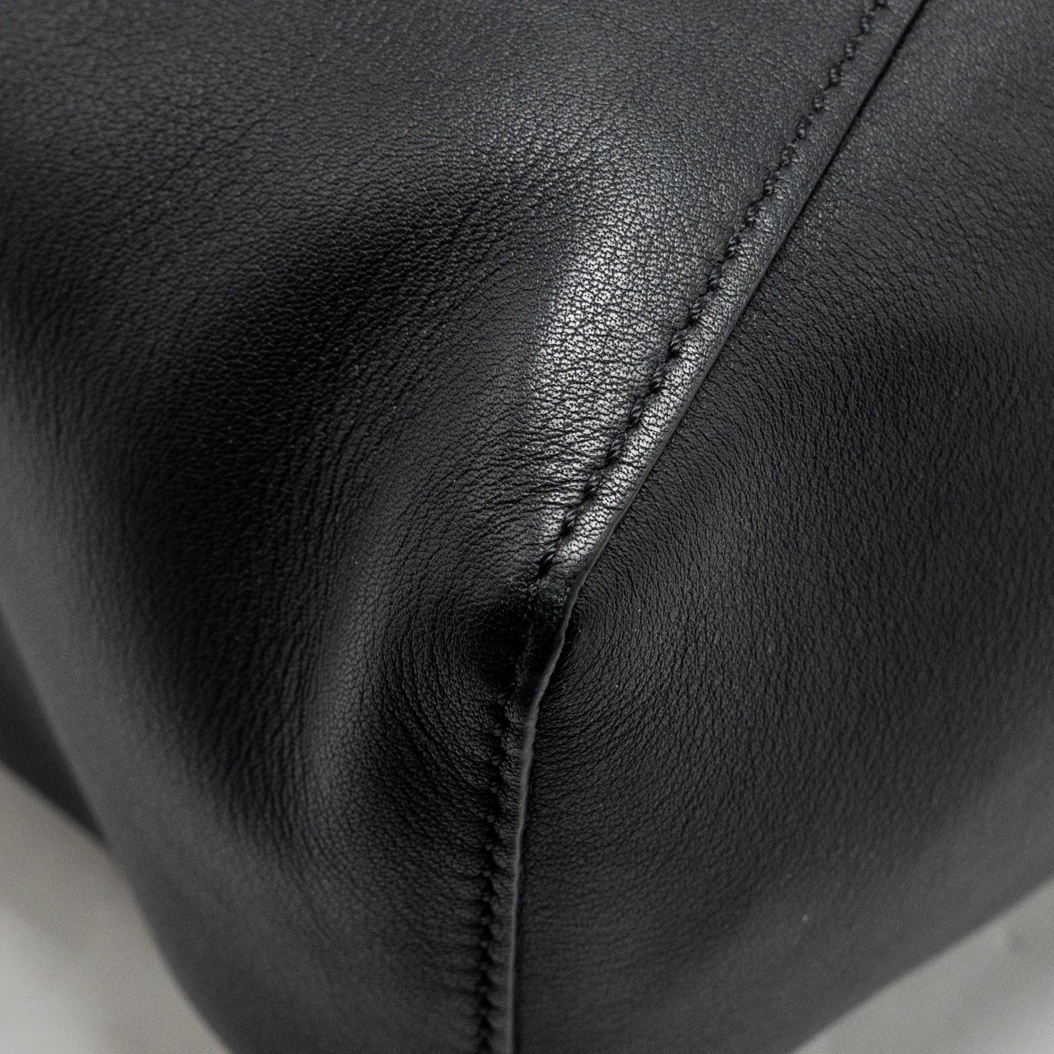 loewe-puzzle-hobo-bag-calfskin-black-ghw