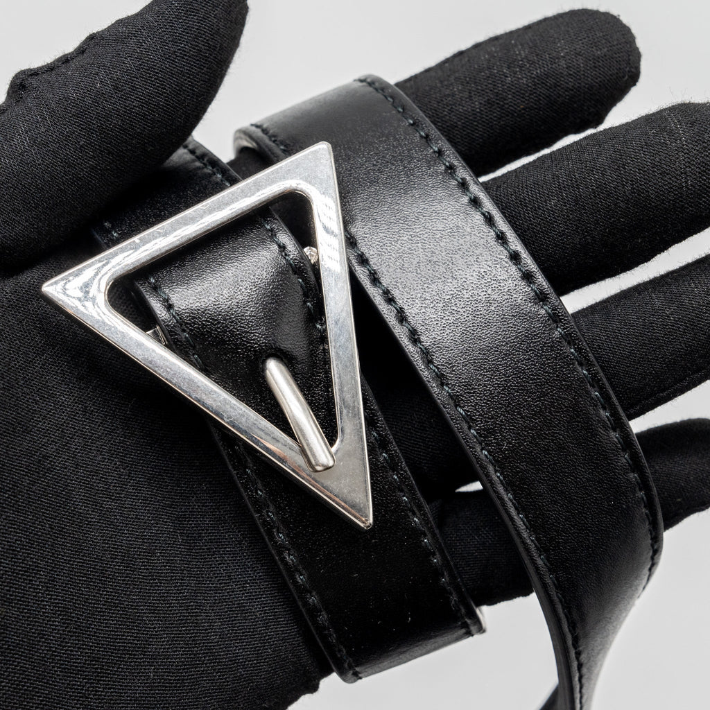 bottega-veneta-small-cassette-leather-black-shw
