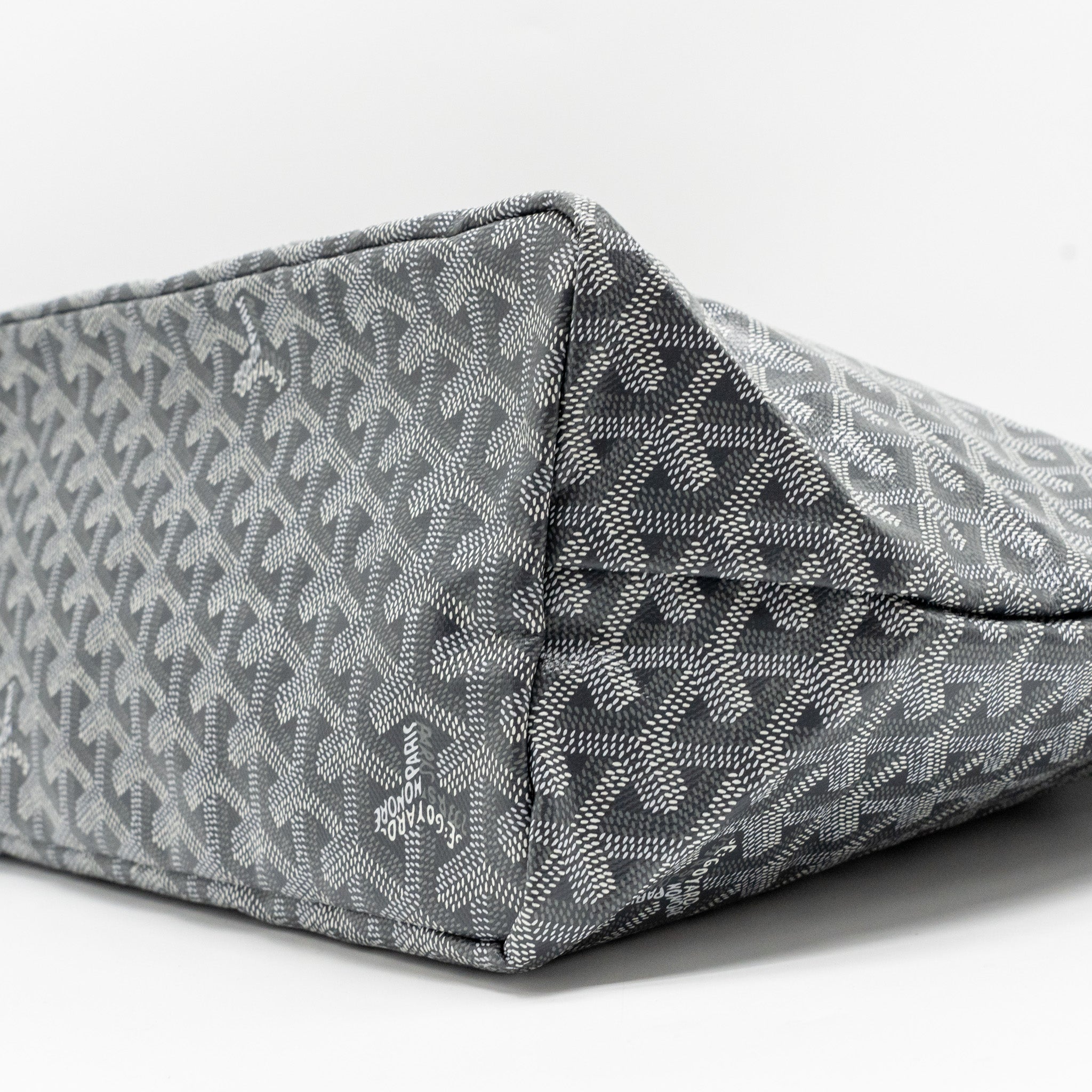 goyard-tote-black