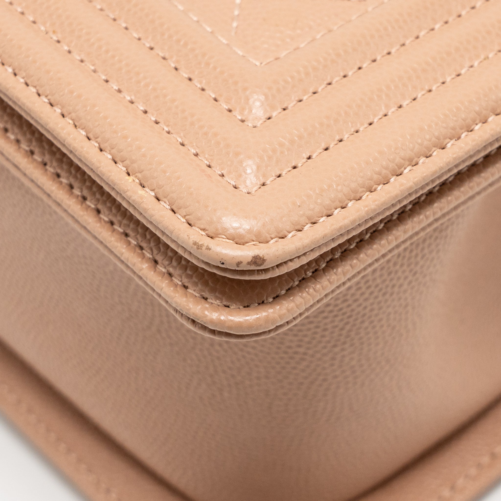 chanel-boy-bag-pink