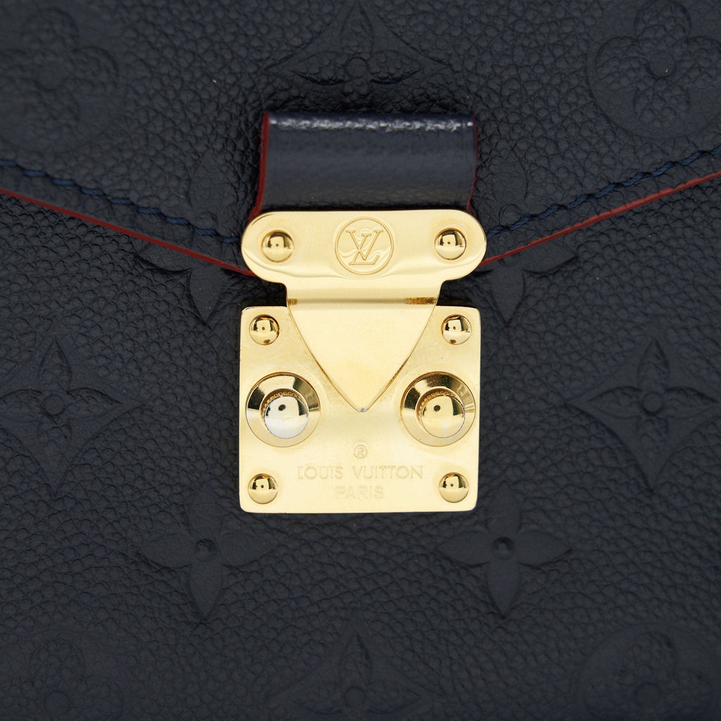 louis-vuitton-pochette-metis-marine-rouge-monogram-empreinte-leather