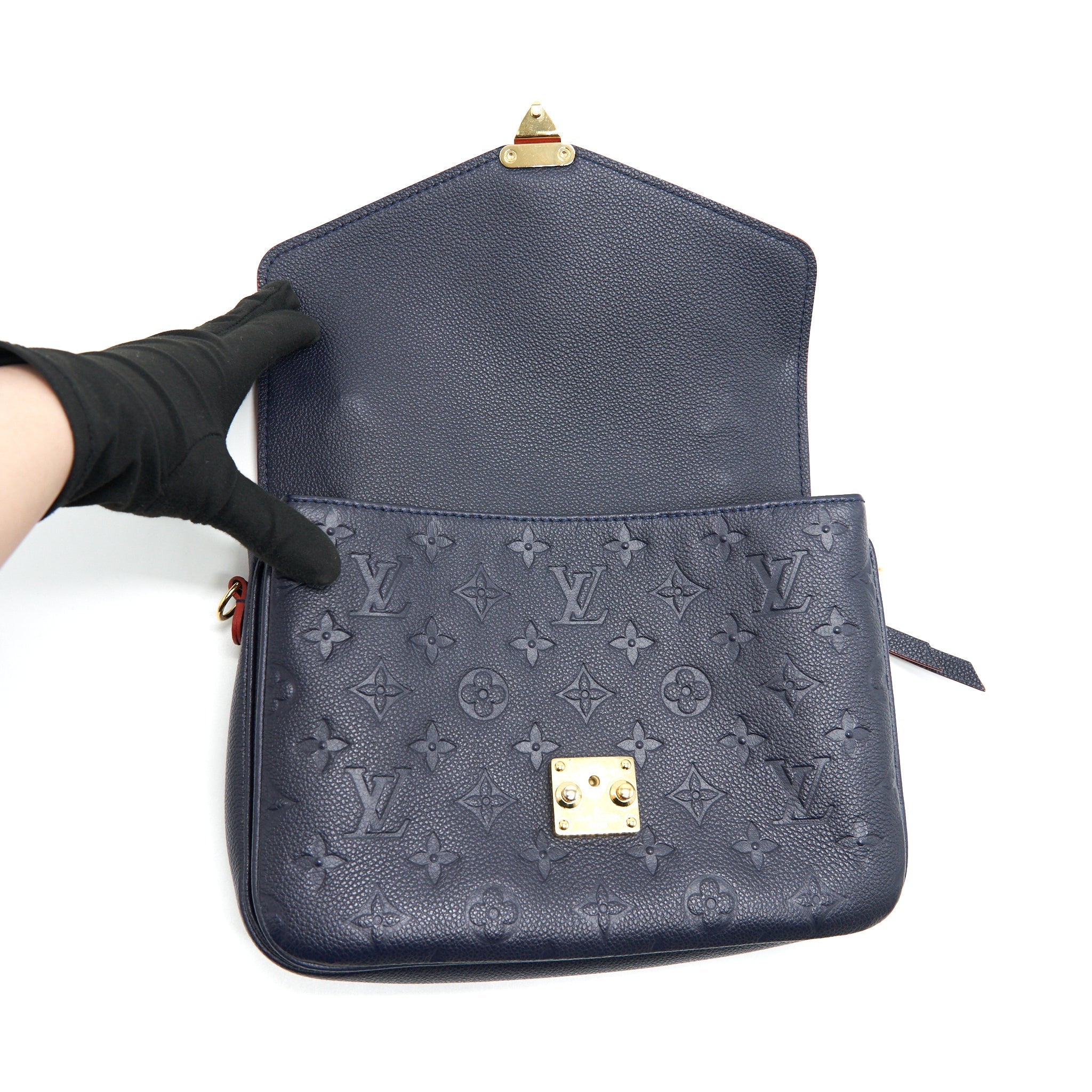 louis-vuitton-pochette-metis-marine-rouge-monogram-empreinte-leather