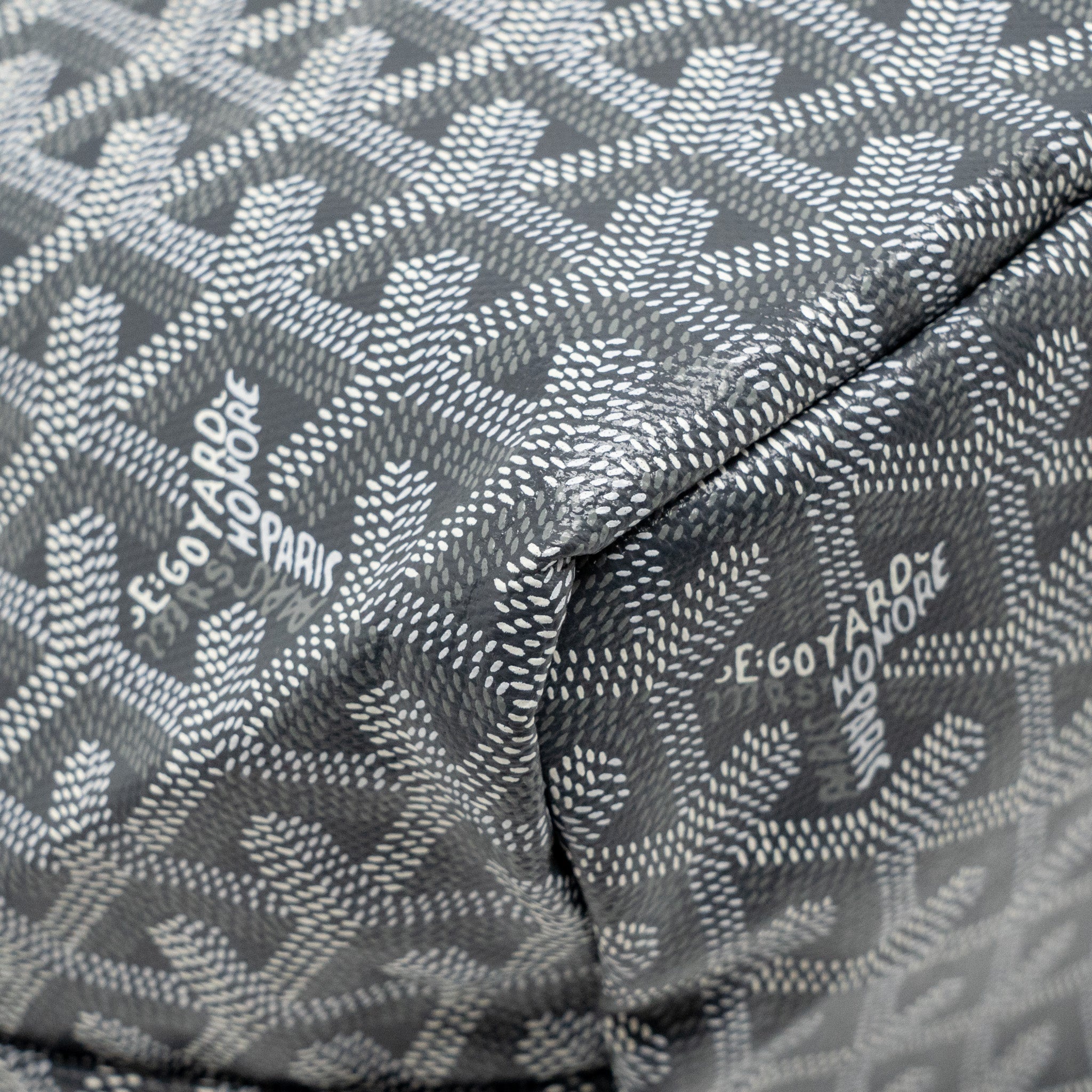 goyard-tote-black