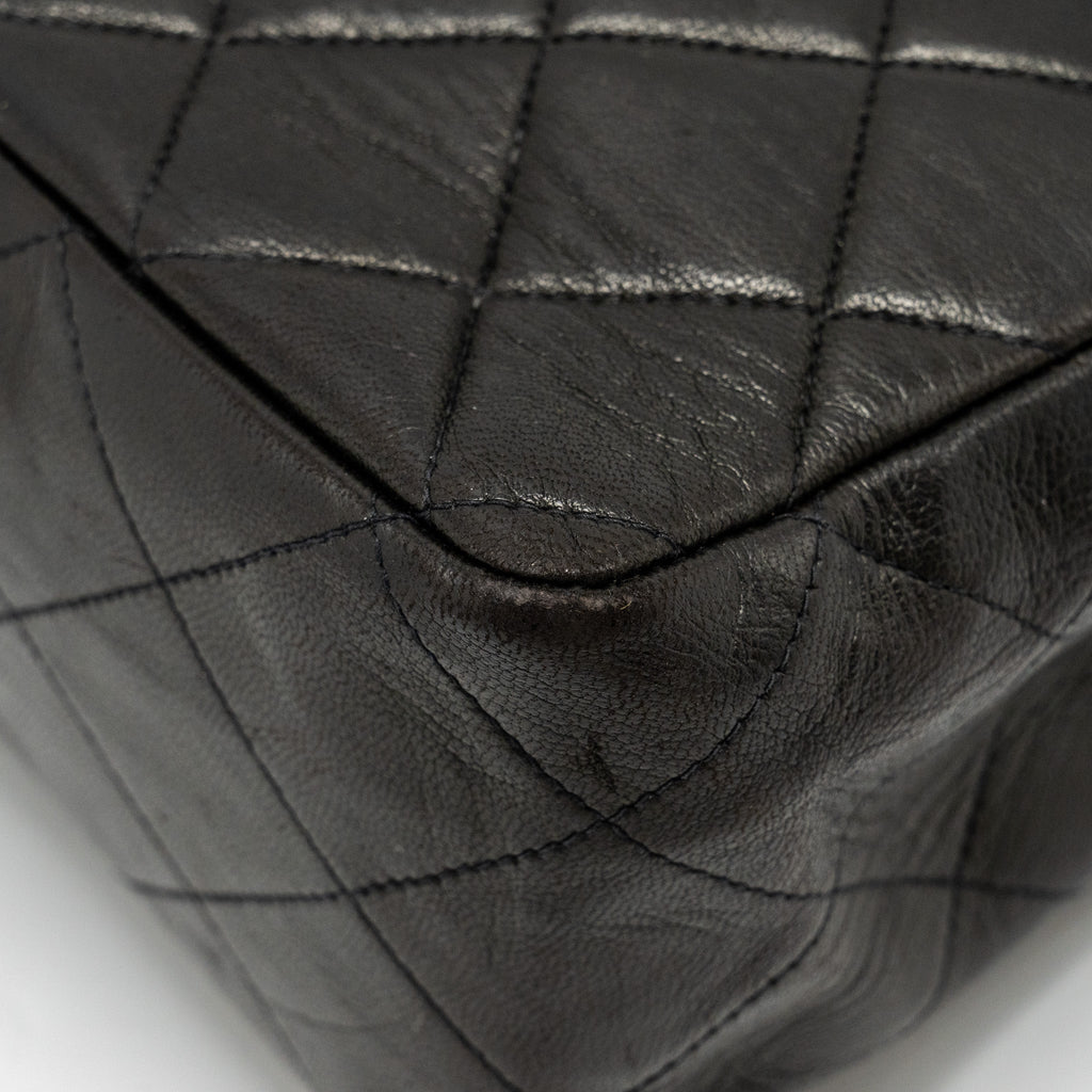 chanel-vintage-jumbo-classic-double-flap-bag-lambskin-black-ghw